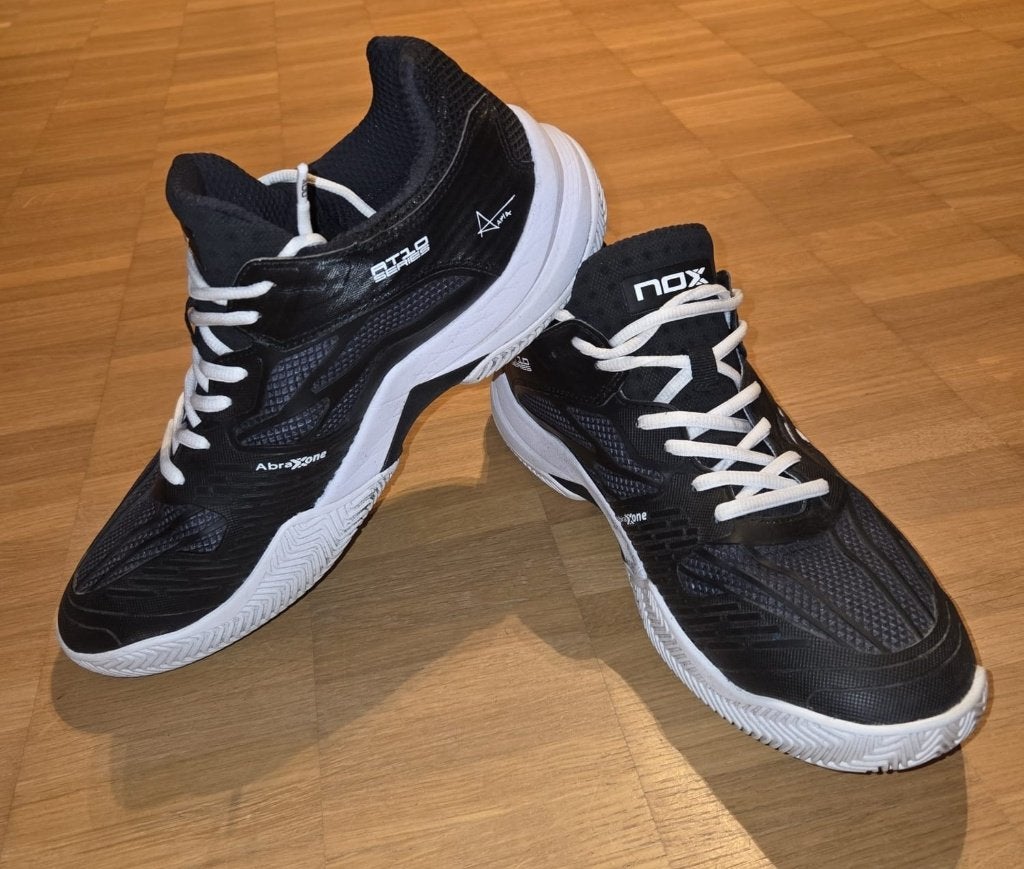 NOX AT10 LUX Black White padelschoenen - Maat 43, Ophalen of Verzenden, Zo goed als nieuw, Padelschoenen