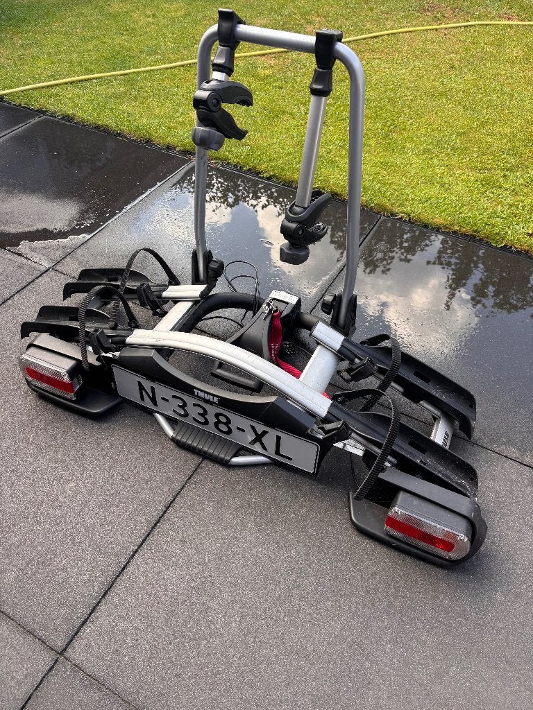 Thule Fietsendrager, Ophalen, Gebruikt, Elektrische fiets, 2 fietsen