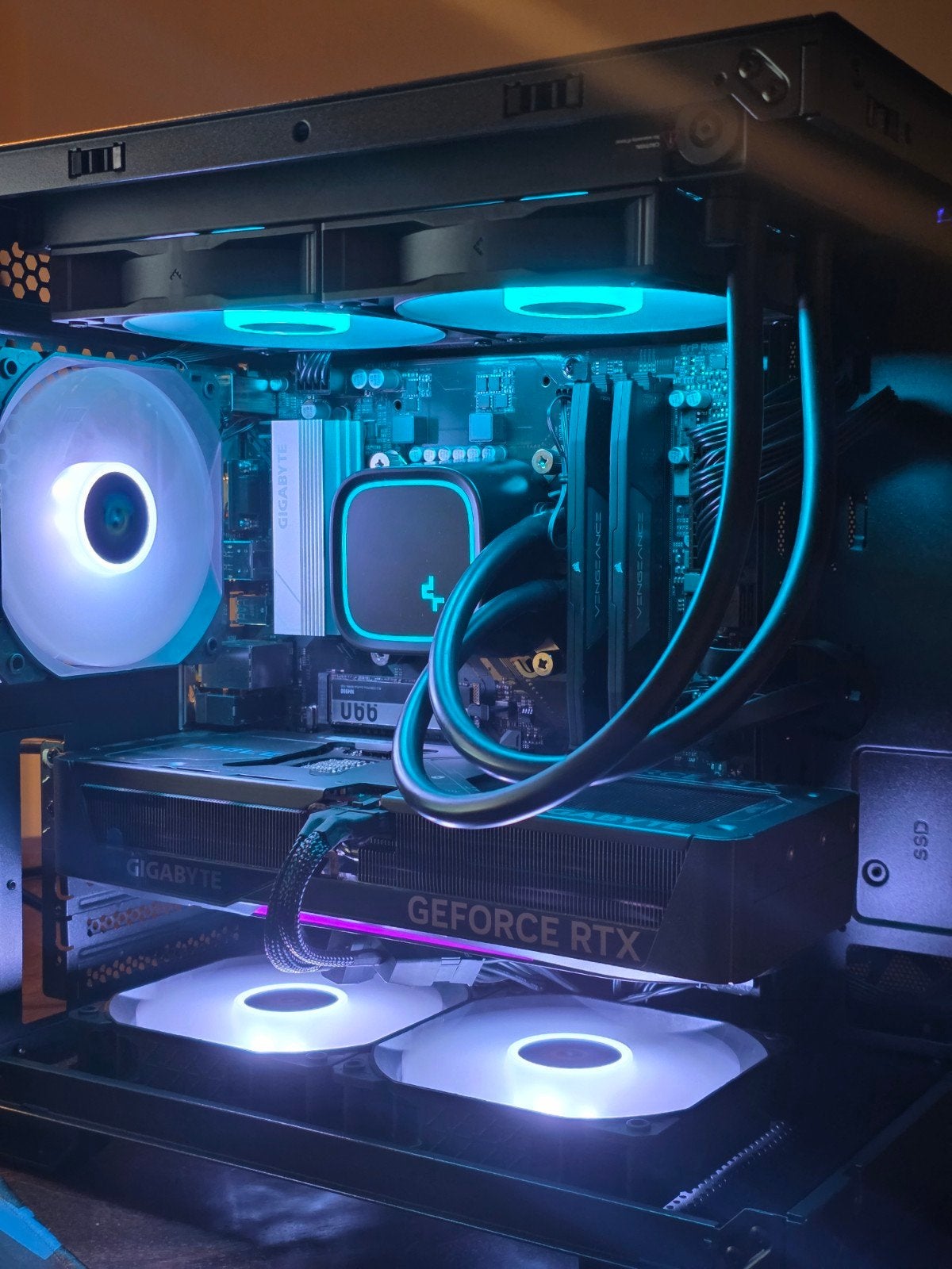 Gaming Pc - RTX 5070 - i9 14900KF, Computers en Software, Desktop Pc's, Nieuw, 4 Ghz of meer, SSD, 32 GB, Met videokaart, Gaming