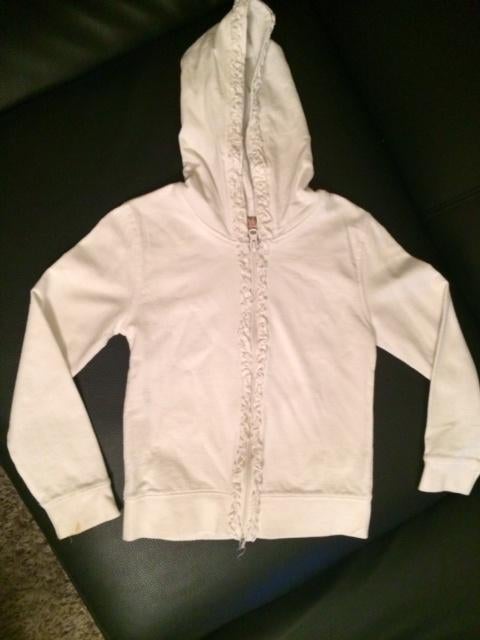 Witte capuchon rits vest met ruches Knot so bad maat 116, Kinderen en Baby's, Kinderkleding | Maat 116, Meisje, Knot so bad, Trui of Vest