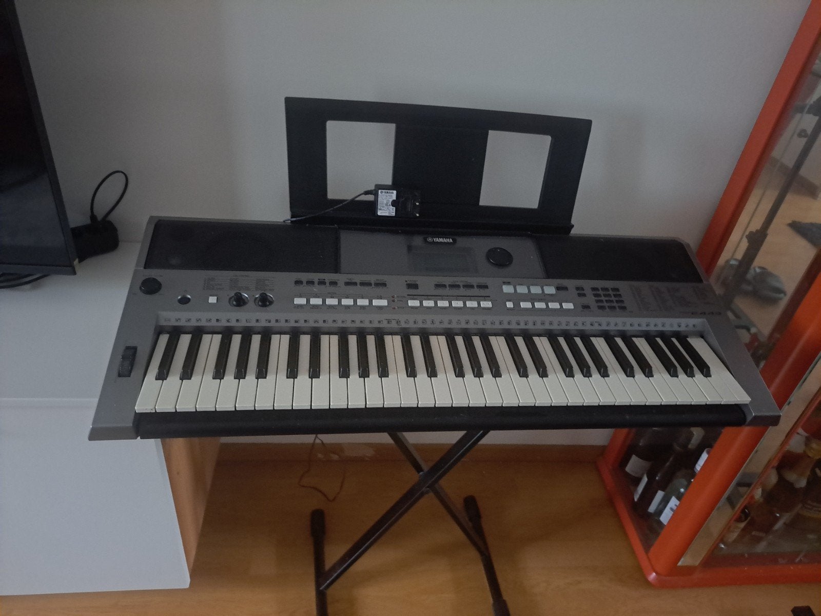 YAMAHA PSR E443, Muziek en Instrumenten, Keyboards, Ophalen of Verzenden, Gebruikt, 61 toetsen, Yamaha