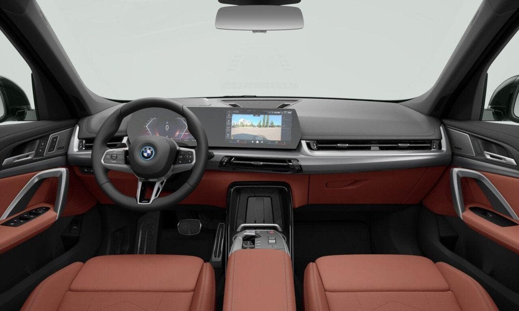 BMW iX1 xDrive30 M Sport Edition | High Executive | M Sportp, Auto's, BMW, Automaat, 467 km, Zwart, 67 kWh