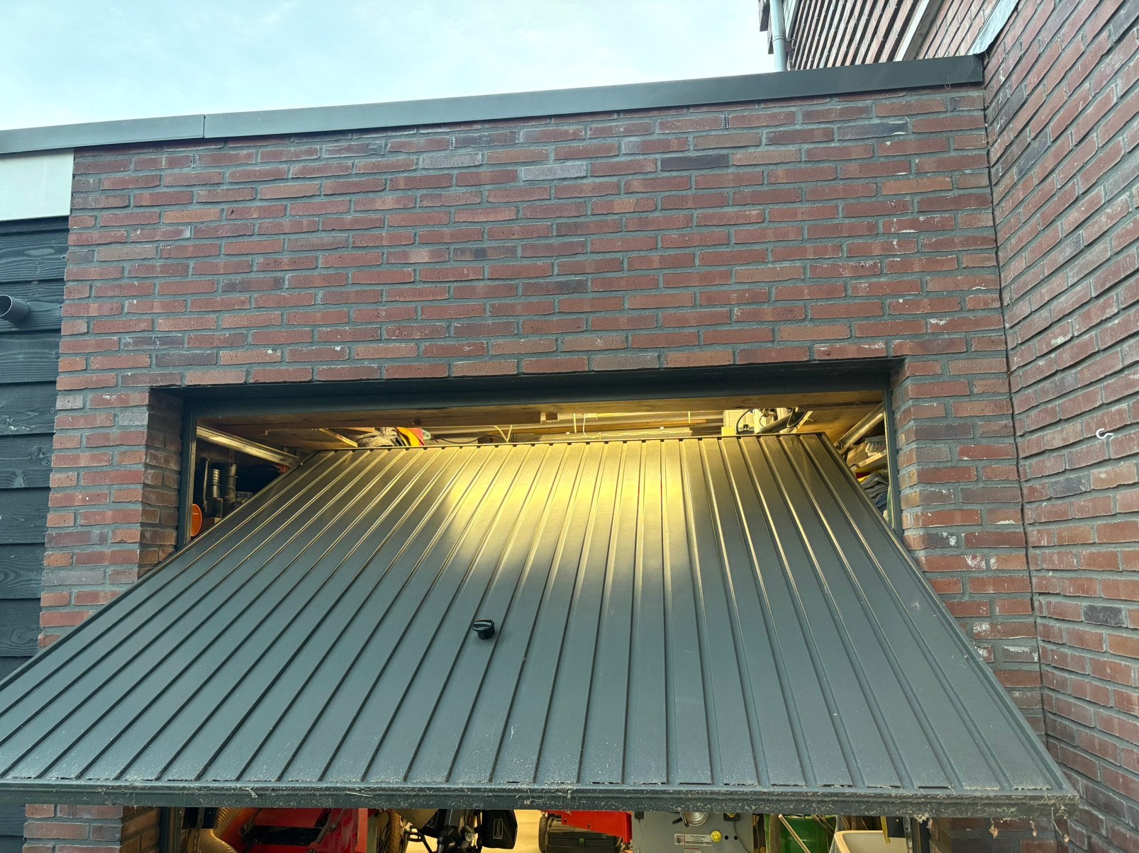 Garage kanteldeur, Doe-het-zelf en Verbouw, Ophalen, Gebruikt, Garagedeur, Metaal