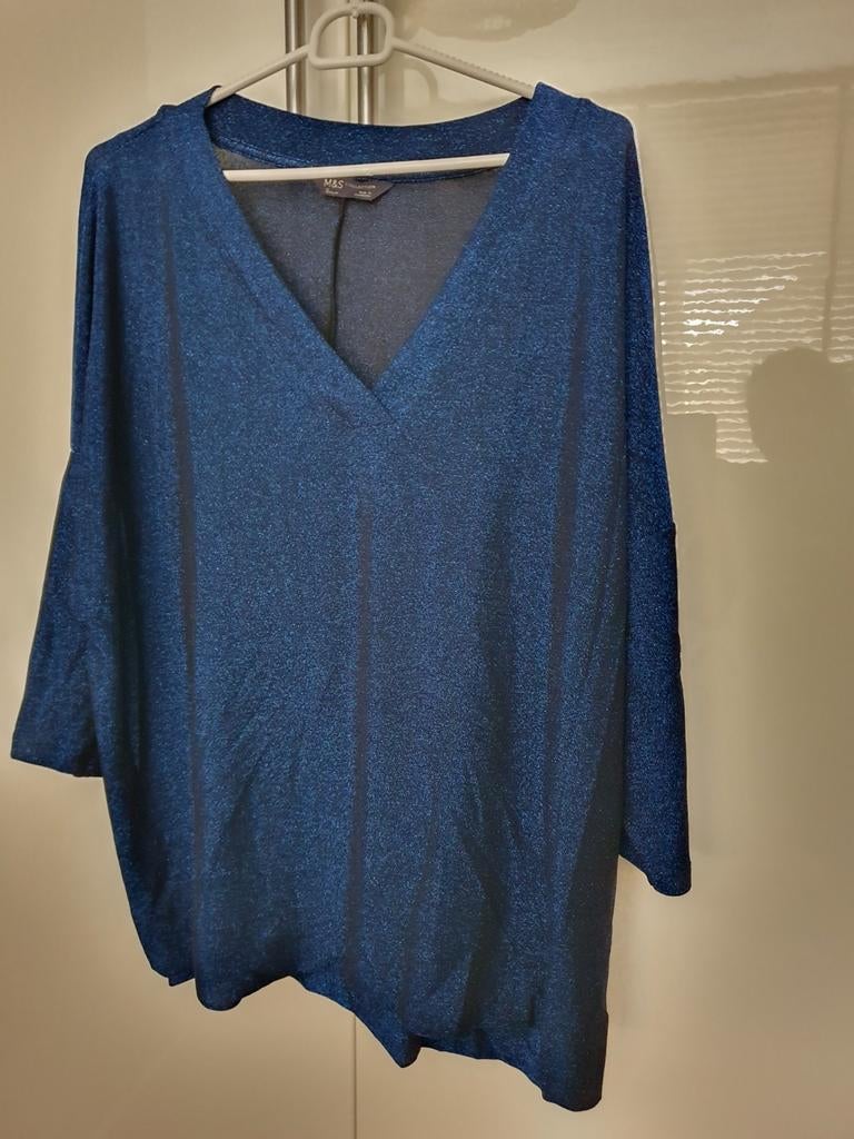 M&S Blauwe Glitter Top Maat 44, Kleding | Dames, Tops, Verzenden, Zo goed als nieuw, Maat 42/44 (L), Blauw