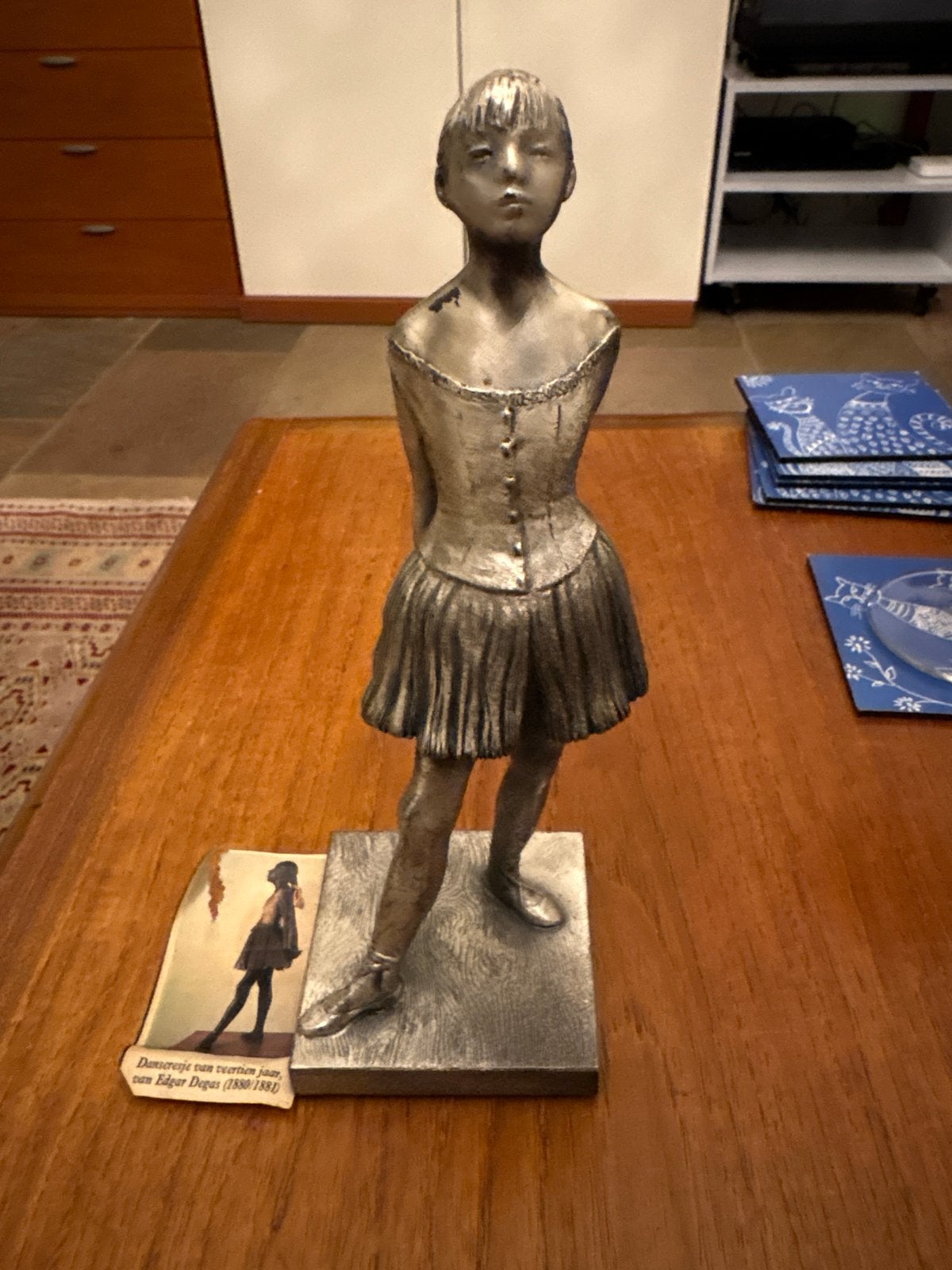 Bronzen beeldje 'Danseresje van veertien jaar' - Degas, Antiek en Kunst, Ophalen of Verzenden, 20 - 50 cm, Beeld, Bruin