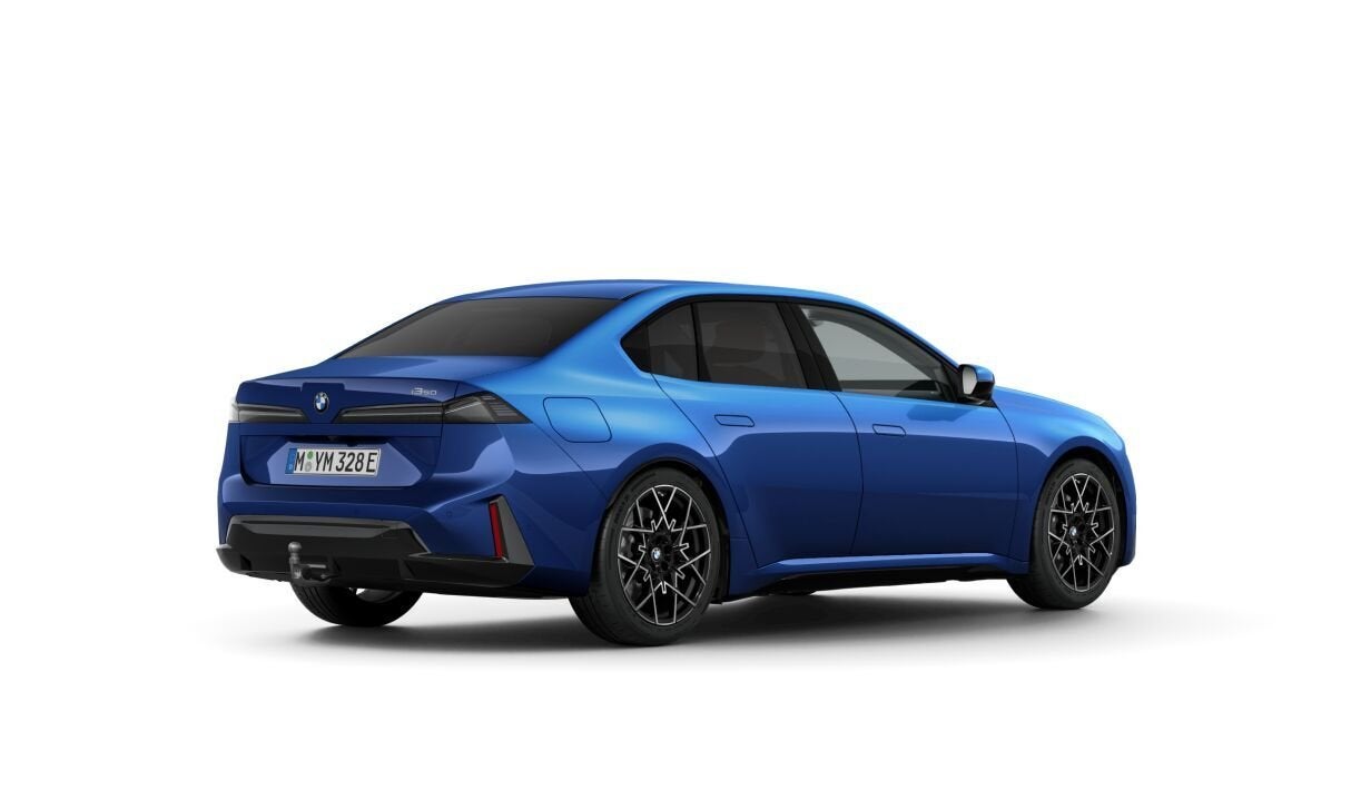 BMW i3 50 xDrive M Sport / Panoramadak / Trekhaak / 3D Head-, Auto's, Dealer onderhouden, Blauw, Leder, Sedan