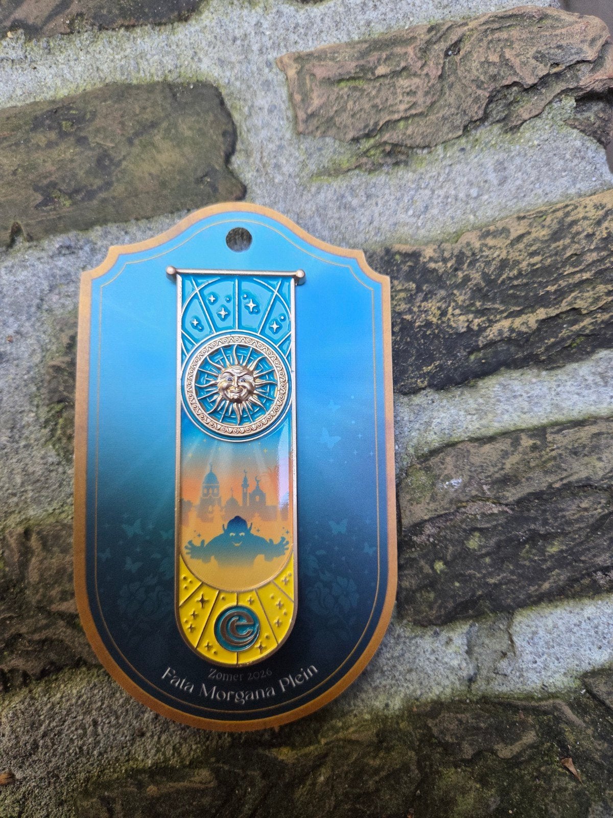 Nieuwe Zomer 2026 Fata Morgana Plein Pin, Ophalen of Verzenden, Nieuw, Overige onderwerpen, Speldje of Pin