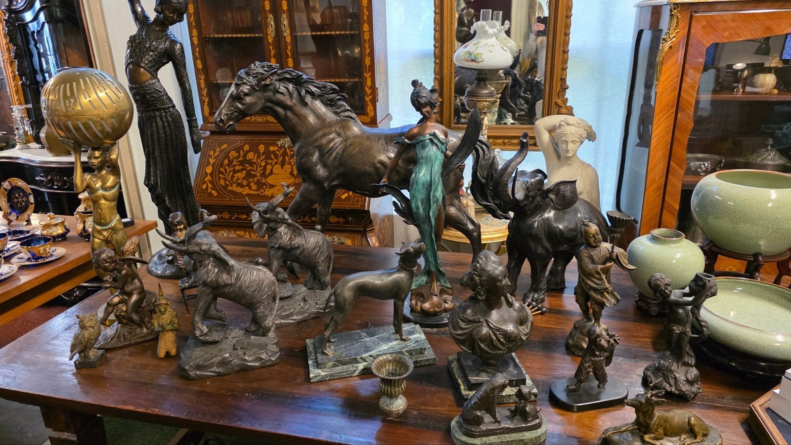 19 bronzen beelden tot 115 cm groot, Antiek en Kunst, Kunst | Beelden en Houtsnijwerken, Ophalen