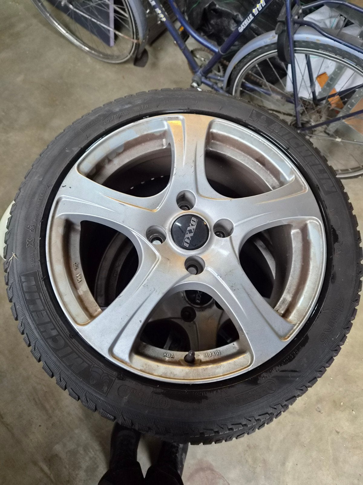 Michelin Winterbanden Compleet met OXXO Vapor velgen, Auto-onderdelen, Banden en Velgen, Ophalen, 16 inch, Banden en Velgen, 205 mm