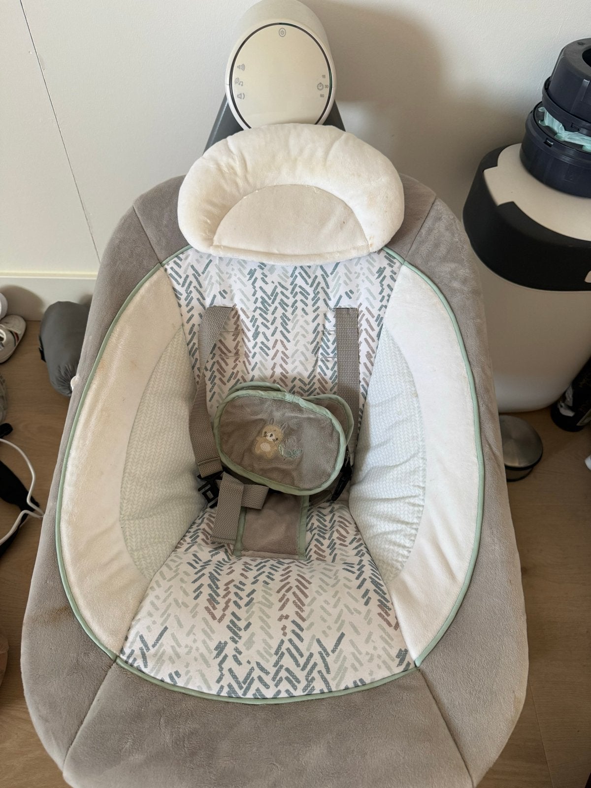 Ingenuity babyschommel/wipstoel, Ophalen, Gebruikt