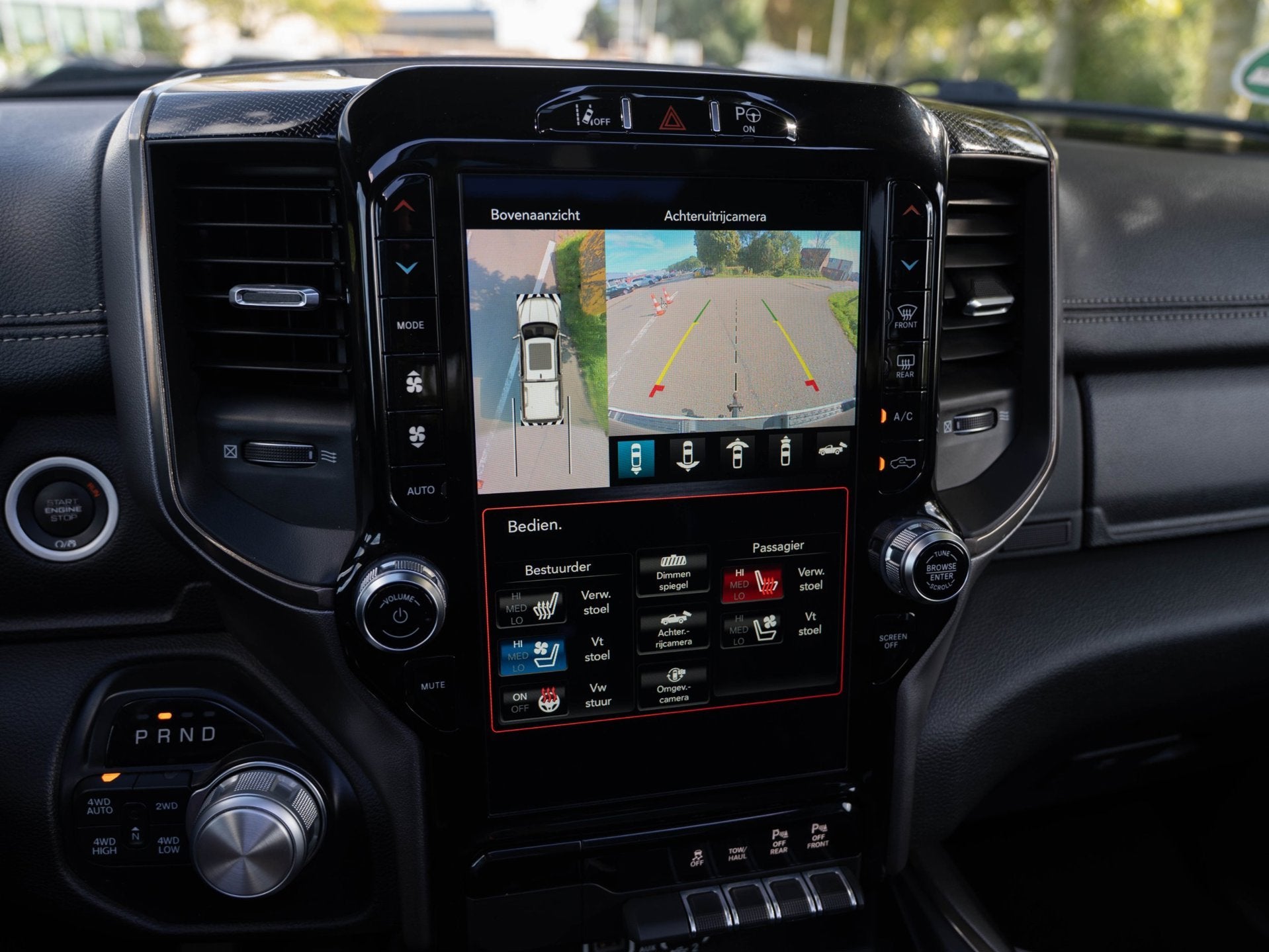 Dodge RAM1500 | FULL OPTION | PILOT ASSIST | PANORAMADAK | 3, Auto's, Automaat, Dealer onderhouden, 450 kg, Gebruikt