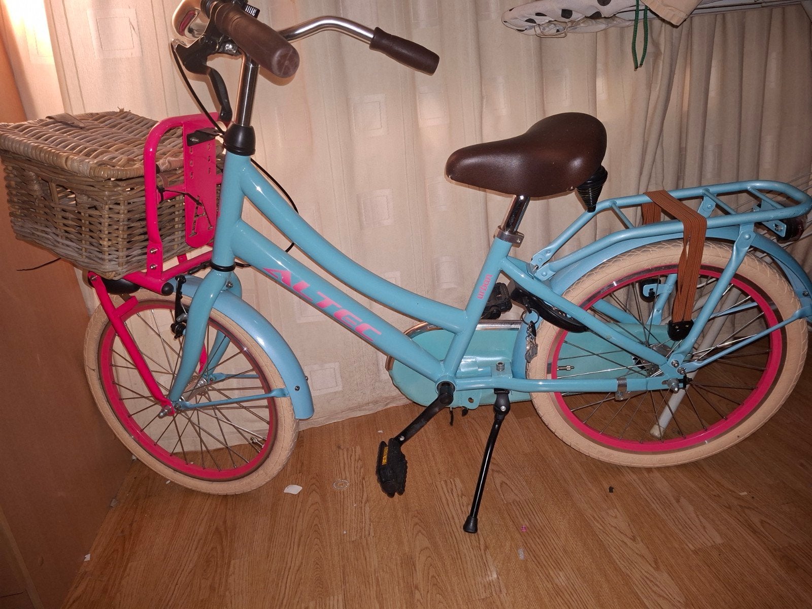 Altec kinderfiets 20 inch met mandje en bagagedrager, Ophalen, Terugtraprem, Altec, 16 tot 20 inch