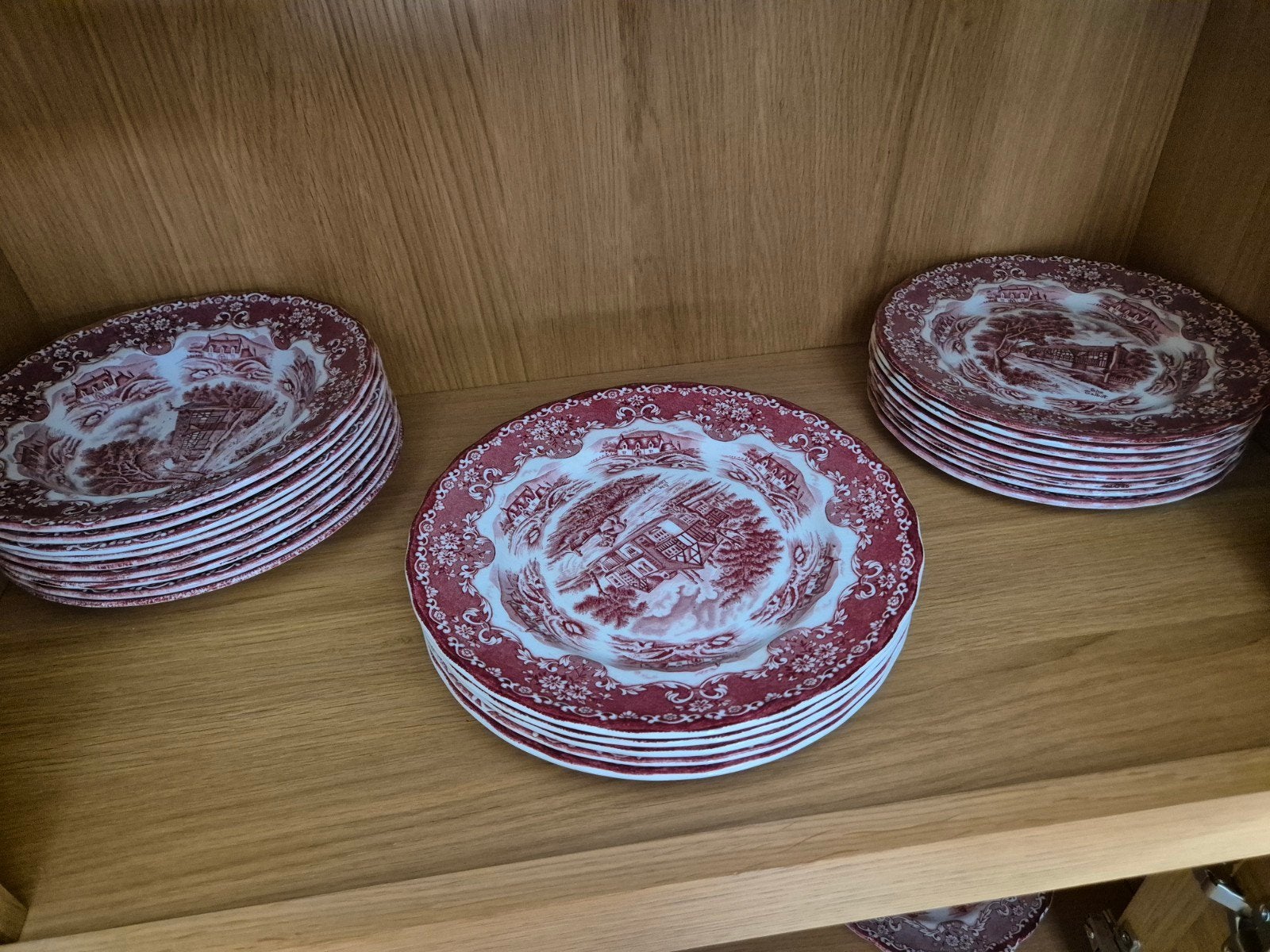 Grindley English Country Inns Servies - Rood/Wit, Antiek en Kunst, Ophalen