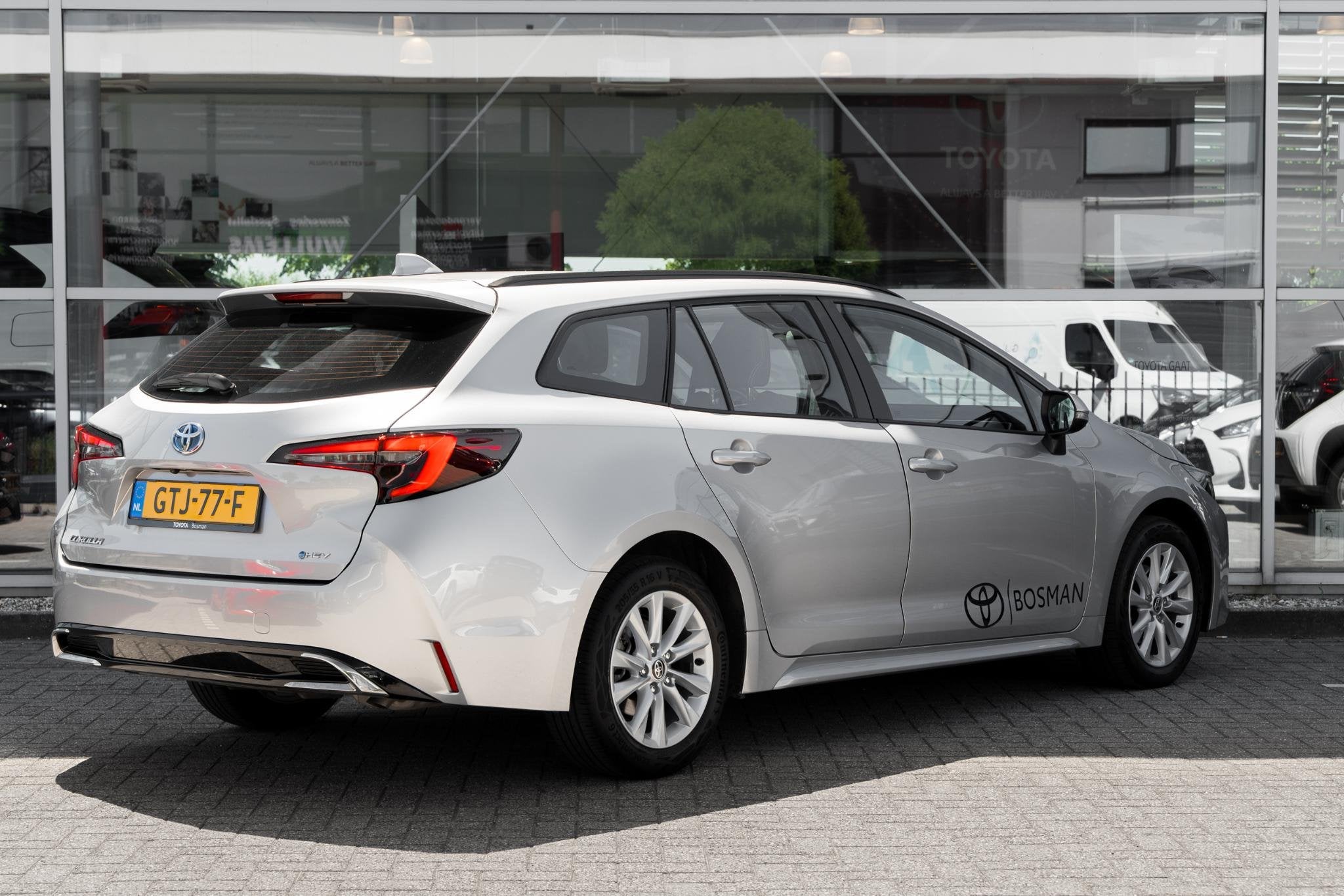 Toyota Corolla Touring Sports Hybrid 140 Active, Auto's, Gebruikt, 4 cilinders, Corolla, Origineel Nederlands