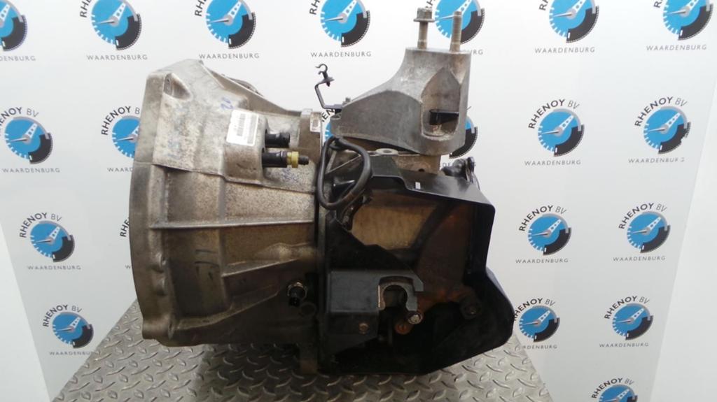 FORD ECOSPORT TRANSMISSIE / VERSNELLINGSBAK 2015, Ophalen of Verzenden, Gebruikt, Stiba lid