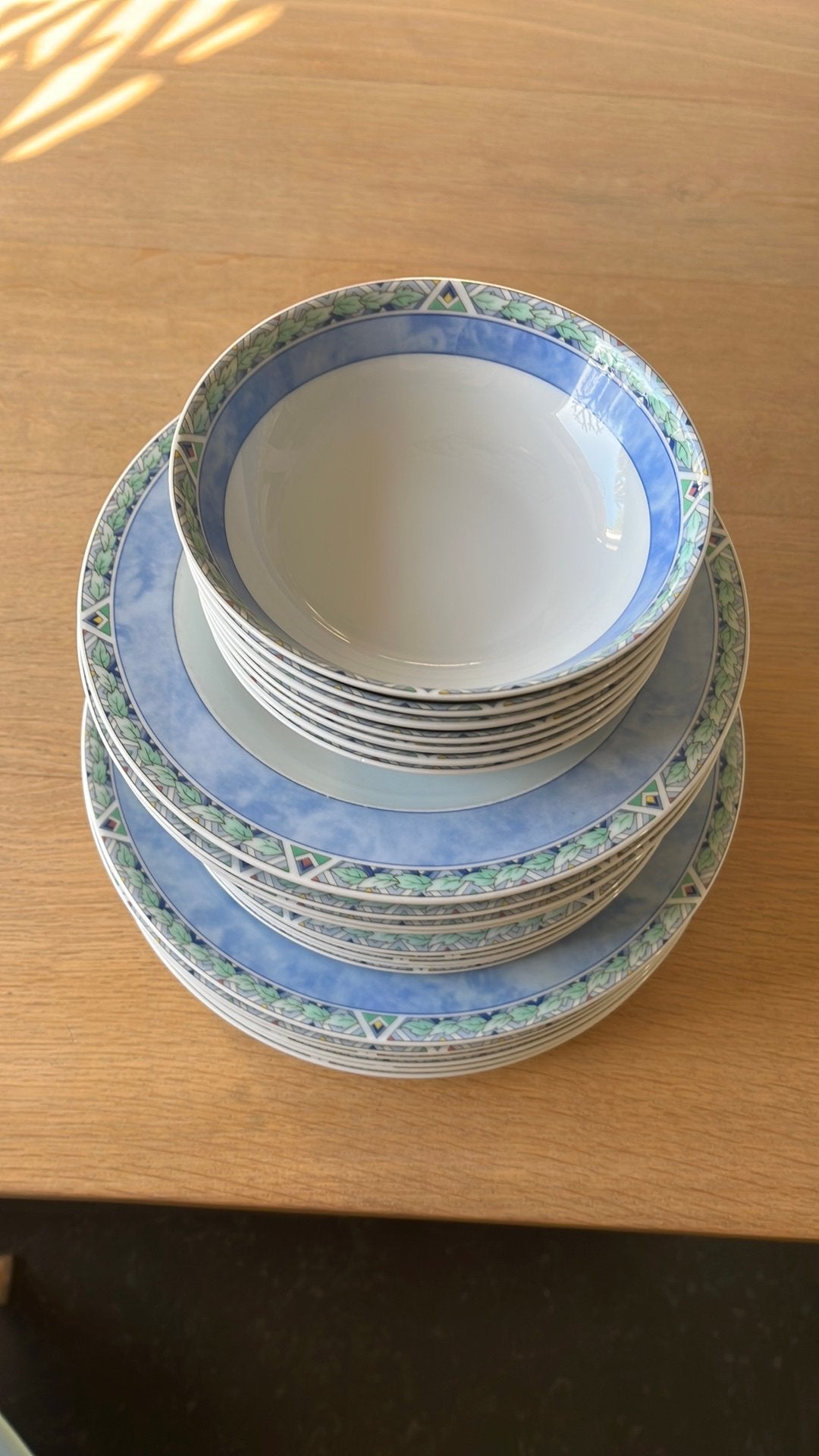 Servies 23 delig, Ophalen