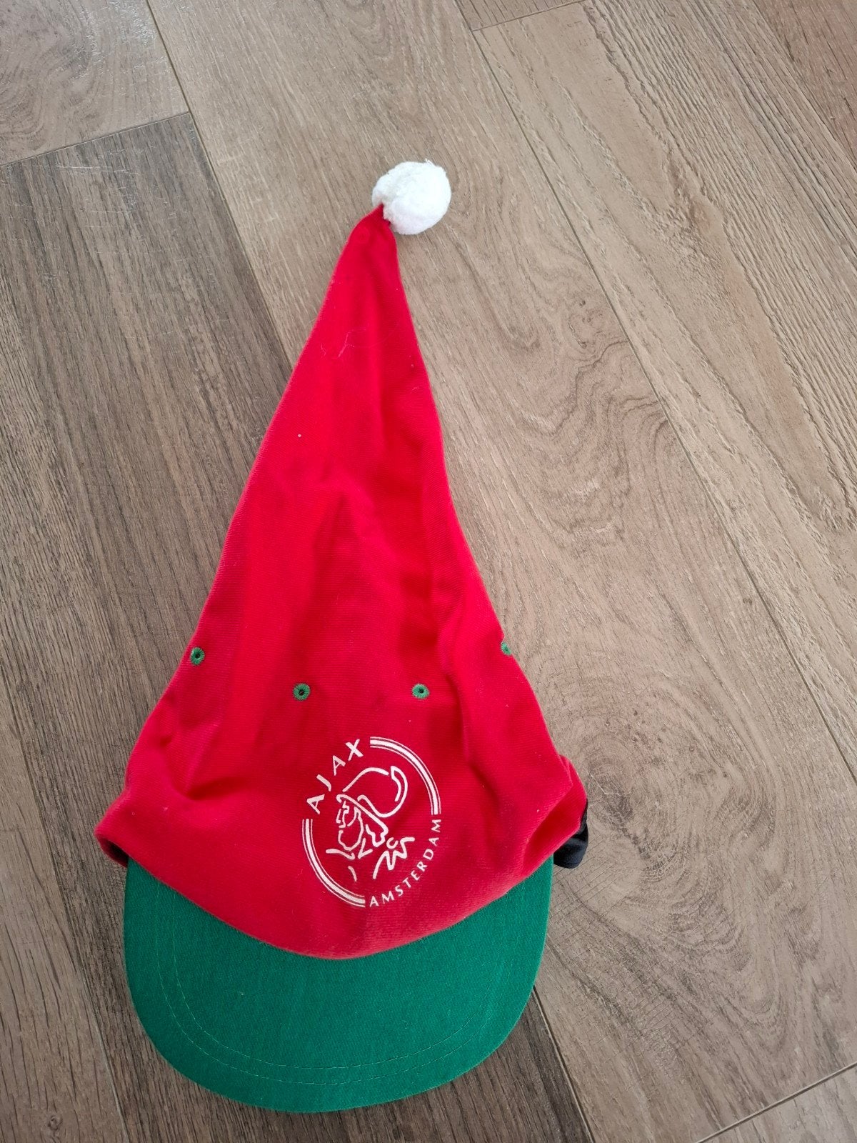 AJAX puntmuts (kerstmuts) cap, Kinderen en Baby's, Kinderkleding | Petten en Hoeden, Ophalen of Verzenden, Jongen of Meisje