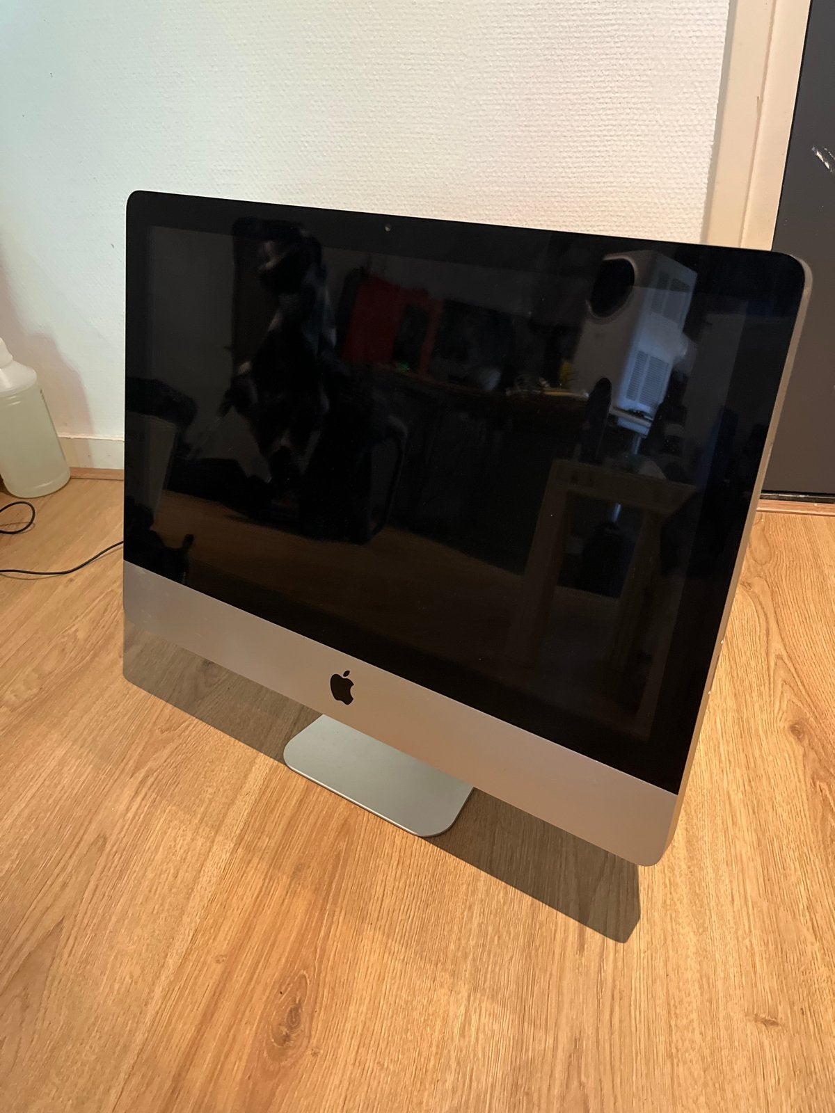 Apple iMac (denk 2011)met 4GB RAM en 120GB SSD, Computers en Software, Ophalen, Gebruikt, SSD, IMac