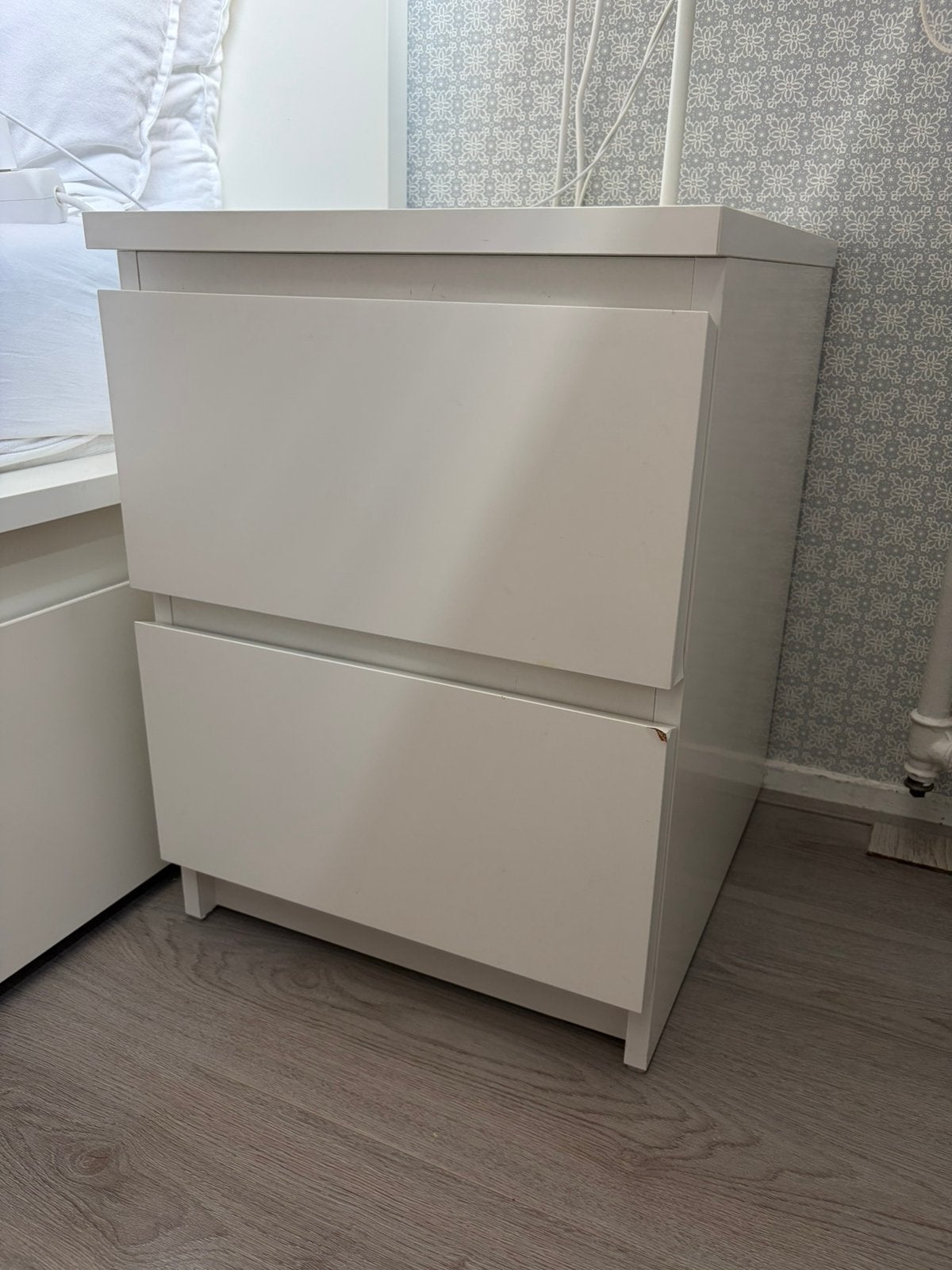 IKEA Malm nachtkastje - wit, Ophalen, Minder dan 45 cm, 55 tot 70 cm, Zo goed als nieuw