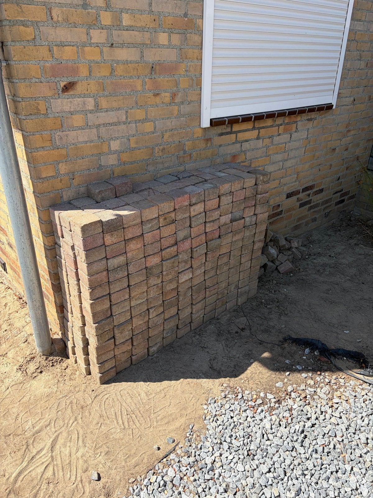 Gratis af te halen: Gebruikte Cobblestones 10x10x6 cm, Overige materialen, Gebruikt, Klinkers, Ophalen of Verzenden