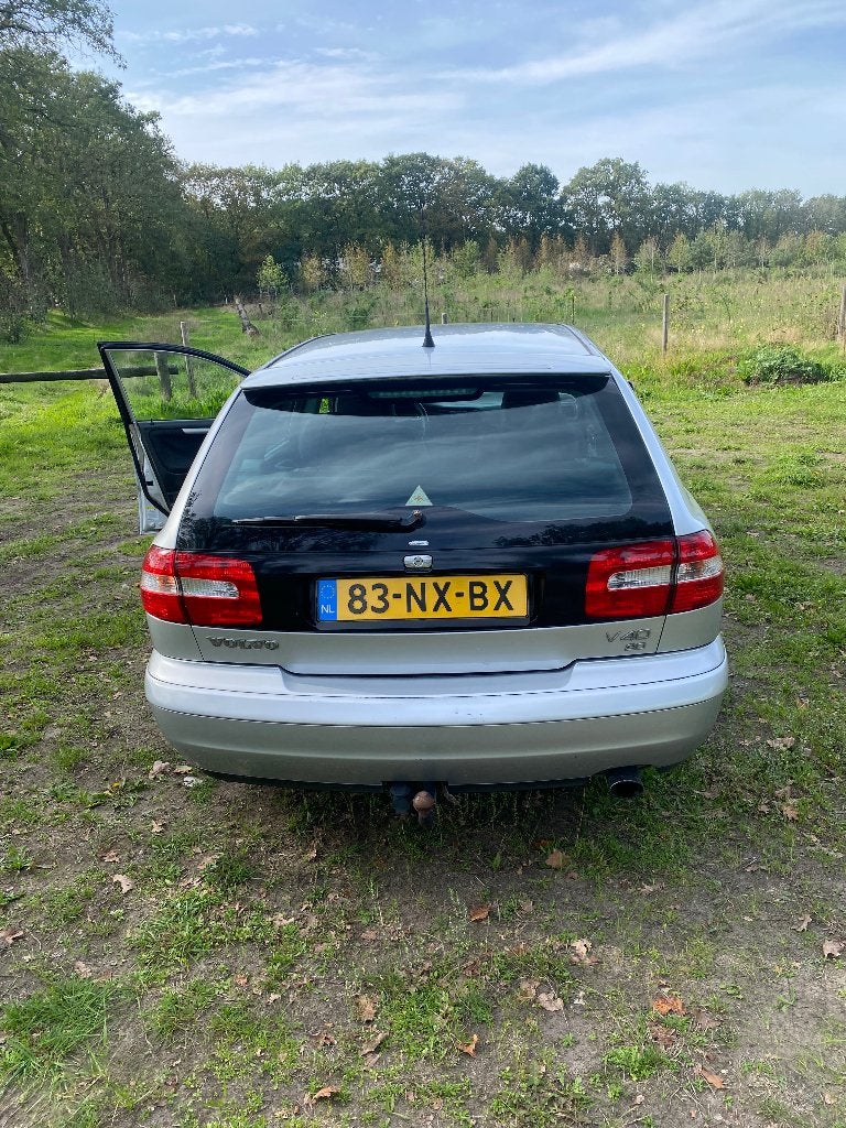 Volvo V40 2.0 I 16V 2004 Grijs, Auto's, Voorwielaandrijving, 4 cilinders, Stationwagon, Handgeschakeld
