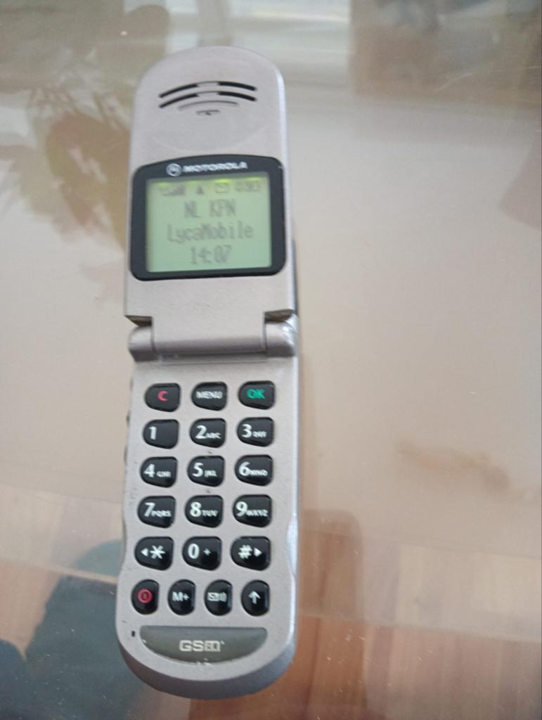 Motorola V3690, Ophalen of Verzenden, 6 megapixel of meer, Zwart