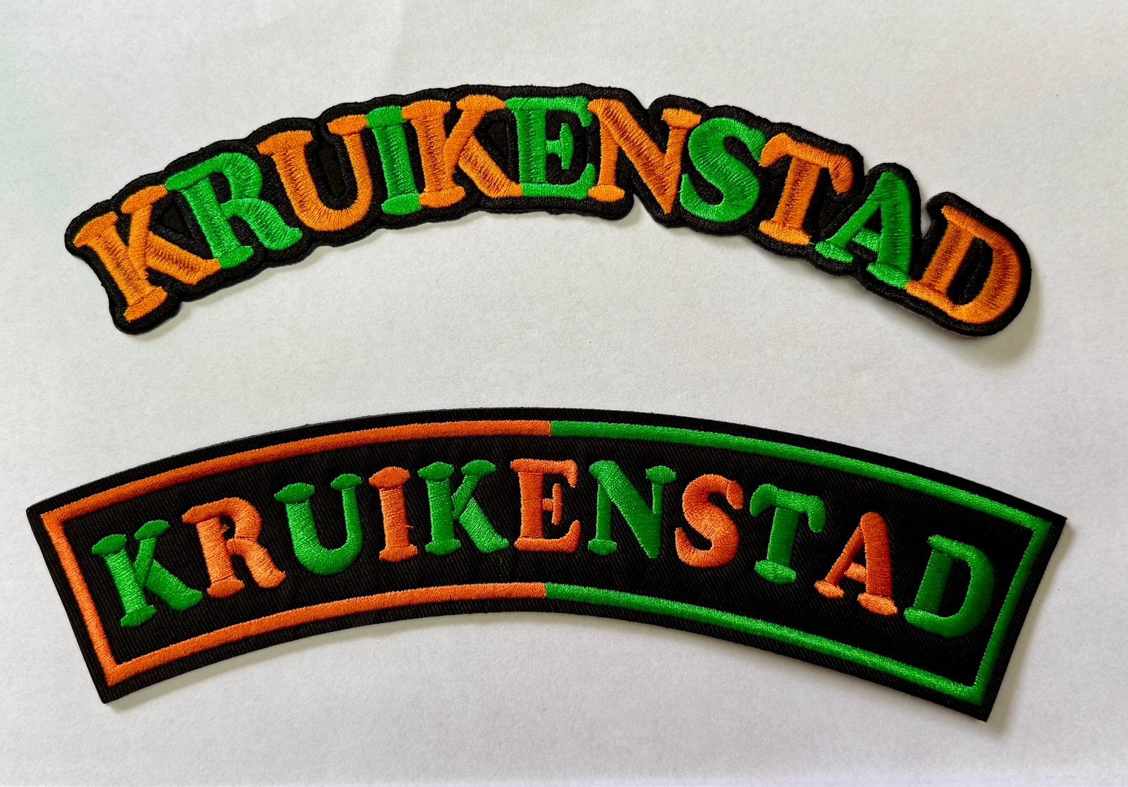 Kruikenstad rugemblemen per stuk €5,00, Carnaval, Nieuw, Overige maten, Ophalen of Verzenden