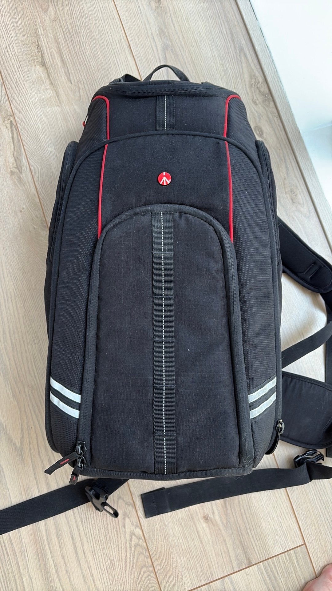 Manfrotto Camera rugtas, Ophalen of Verzenden, 17 inch of meer, Gebruikt, Trolleytas