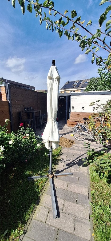 Parasol (zweef) gratis afhalen, Ophalen, Gebruikt, 2 tot 3 meter, Zweefparasol