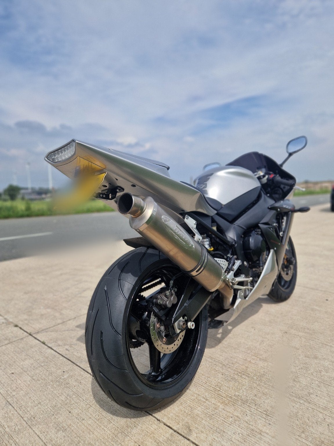 Yamaha YZF-R1 RN09 – 2002 – 29.695 km –Arata Titanium-Öhlins, Particulier, Super Sport