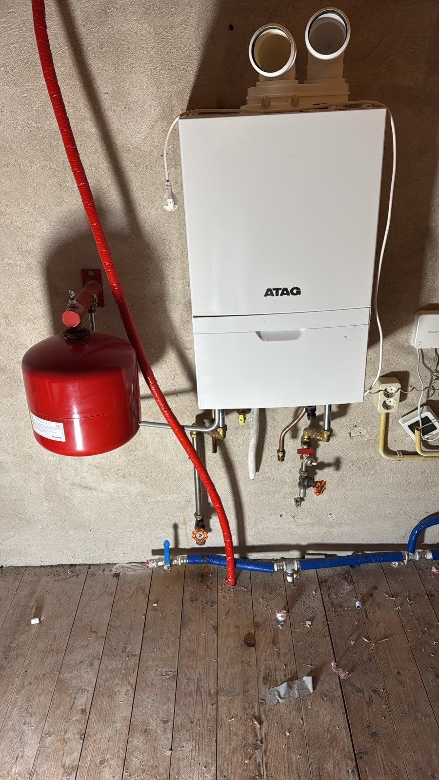 Atag CV ketel met expansievat van april 2023, Minder dan 20 liter, Ophalen, Geiser