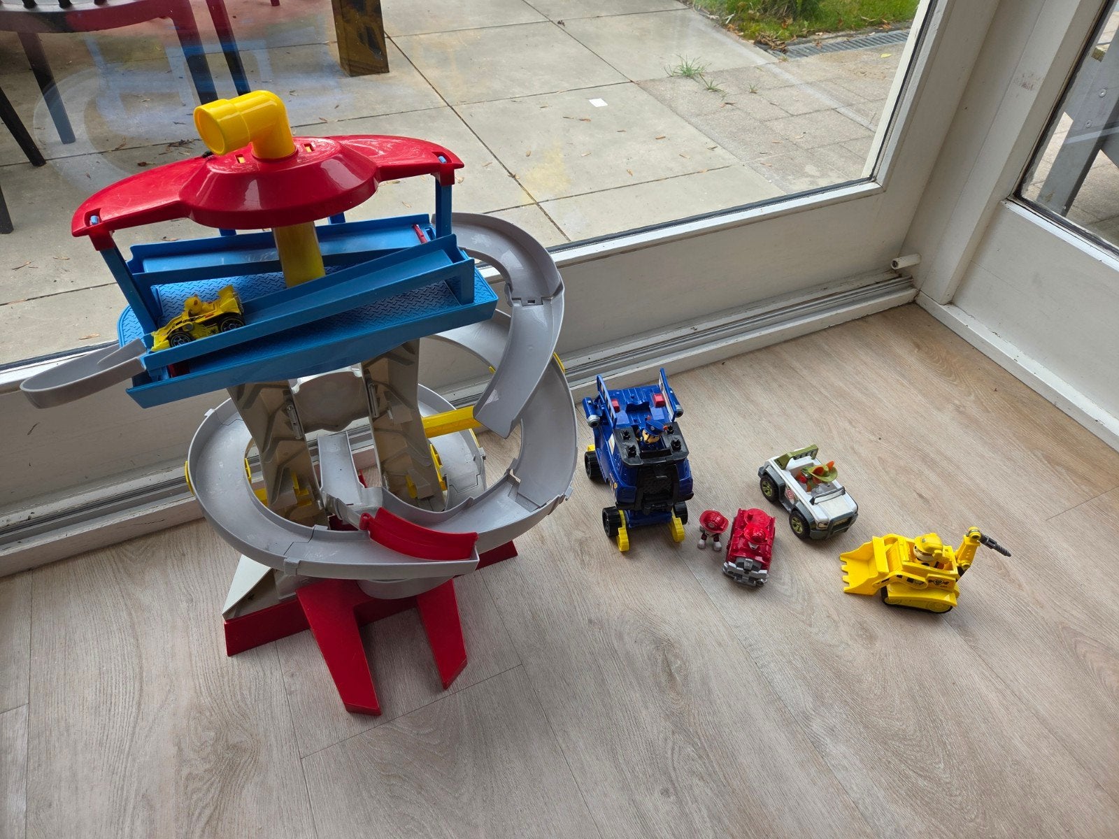 paw patrol uitkijktoren, voertuigen en hondjes, Kinderen en Baby's, Ophalen of Verzenden, Handmatig, Overige merken