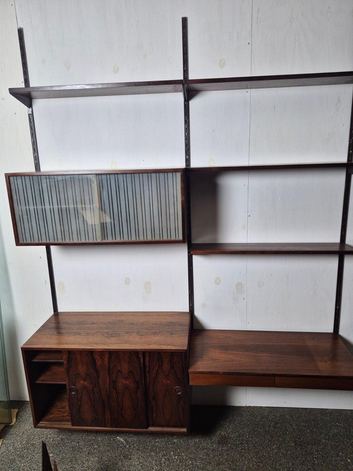 FM Furniture Denmark palissander wandsysteem – Kai Kristians, Huis en Inrichting, Kasten | Wandmeubels, Ophalen, Gebruikt, Met deur(en)