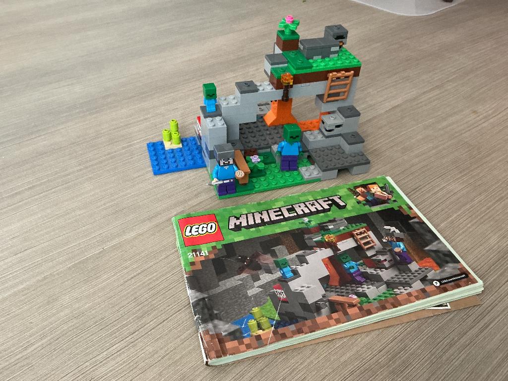 Lego Minecraft grot 21141, Ophalen, Minecraft, Lego, Zo goed als nieuw