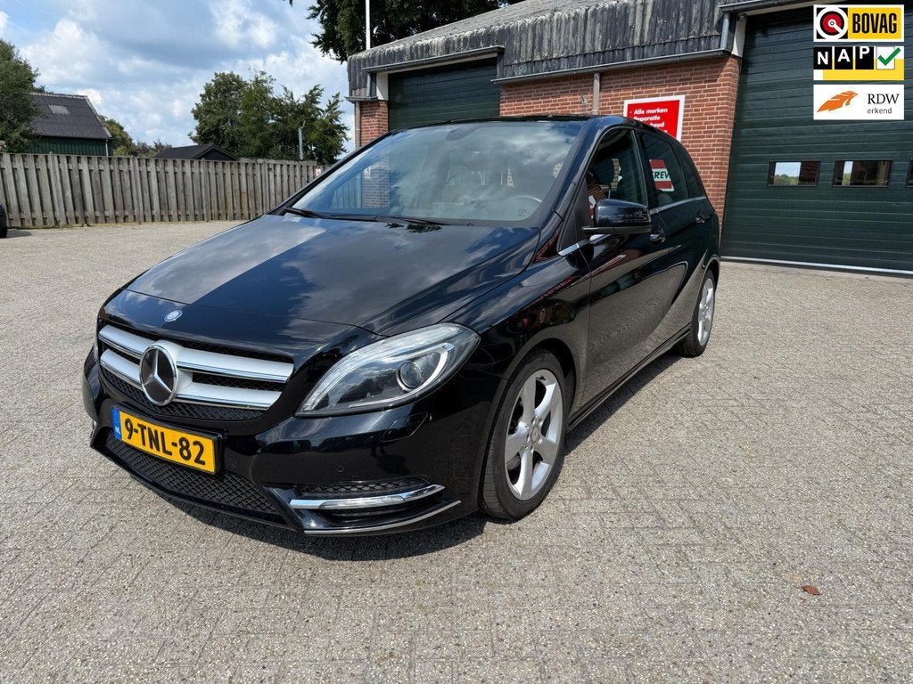 Mercedes-Benz B-klasse 180 Ambition Xenon Cruise Navi, Auto's, 1325 kg, Gebruikt, 4 cilinders, Leder en Stof