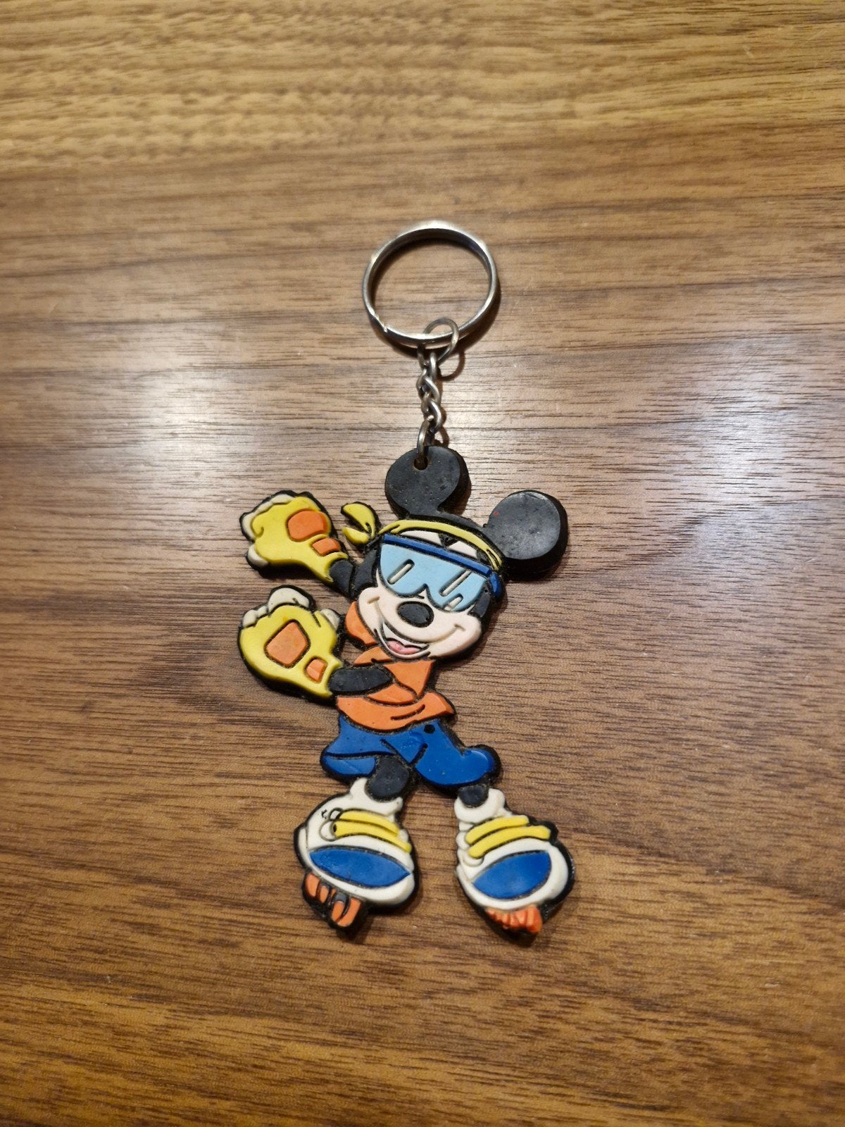 234 Mickey Mouse Sleutelhanger - Sportieve Mickey, Ophalen of Verzenden, Gebruikt, Knuffel of Figuurtje