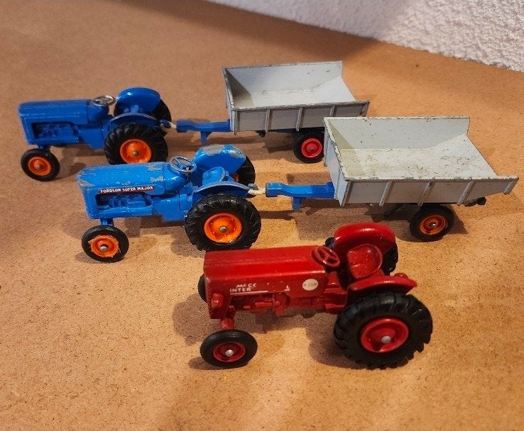 Lesney Matchbox Setje van 3 trekkers en 2 aanhangers., Ophalen of Verzenden, Gebruikt, Auto