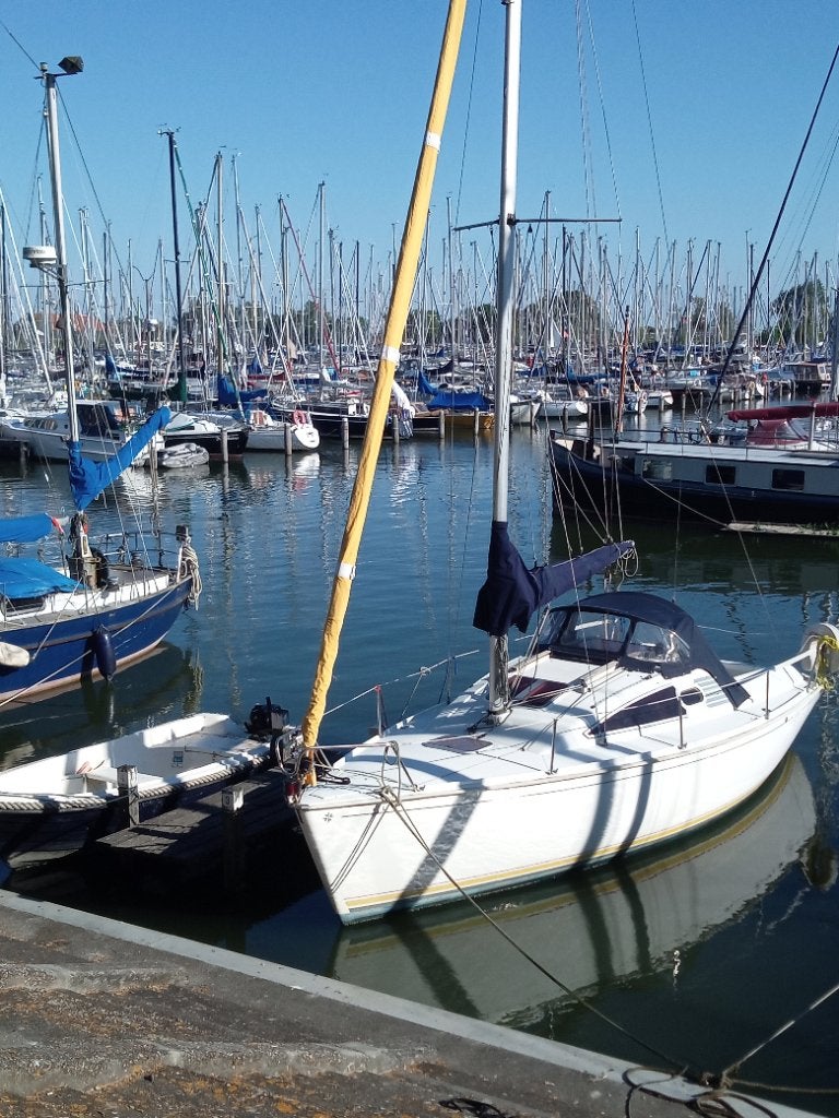 Jeanneau Sun Way 25 onzinkbaar, Watersport en Boten, Gebruikt, Binnenboordmotor, Diesel, Polyester