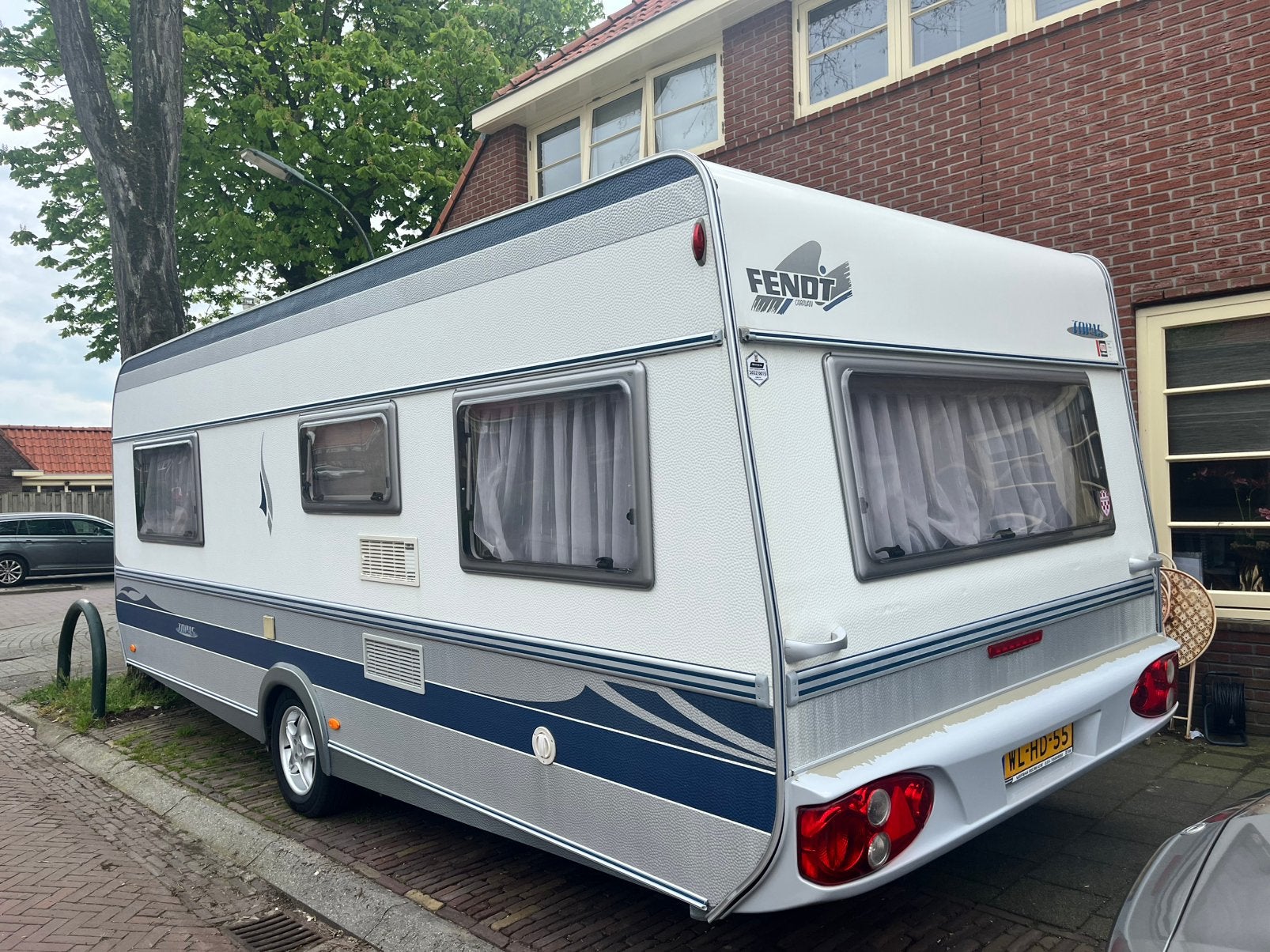 Fendt topas 560 Caravan met Mover, 2 aparte bedden, Rondzit, Ringverwarming, Particulier
