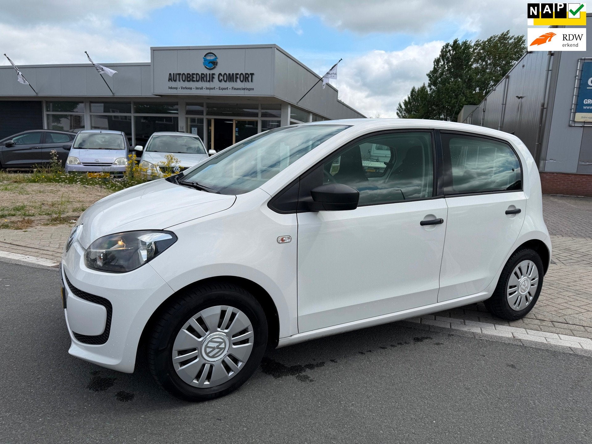 Volkswagen Up! 1.0 take up! BlueMotion. • AIRCO IJSKOUD, Voorwielaandrijving, Euro 5, Stof, Gebruikt