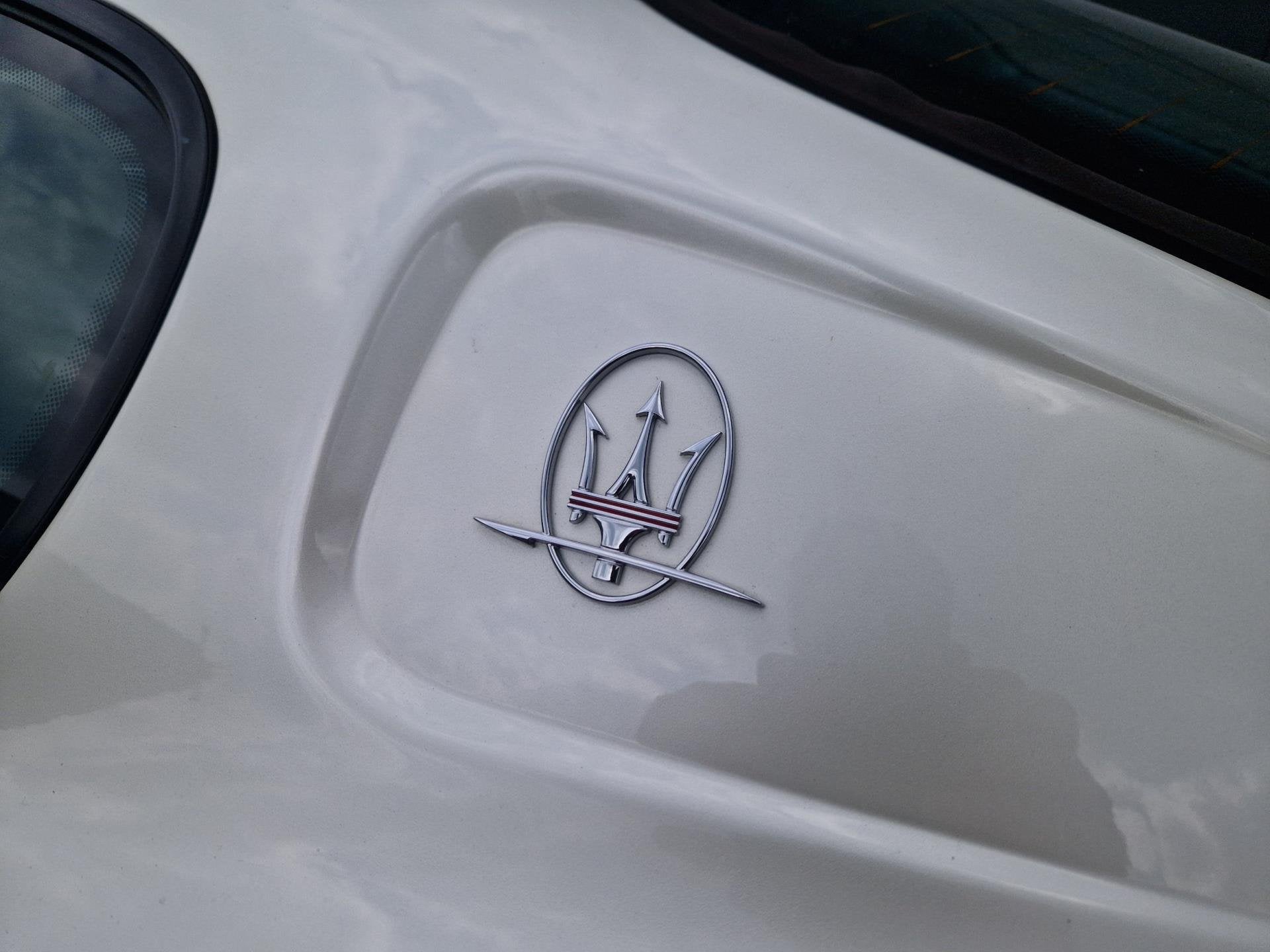 Maserati GranSport 4.2 Bianco Fuji /35dkm /Youngtimer, Automaat, 12 maanden, Gebruikt, 8 cilinders