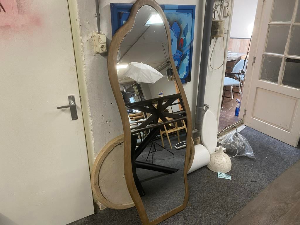 Organische spiegel 180cm met mangohouten frame