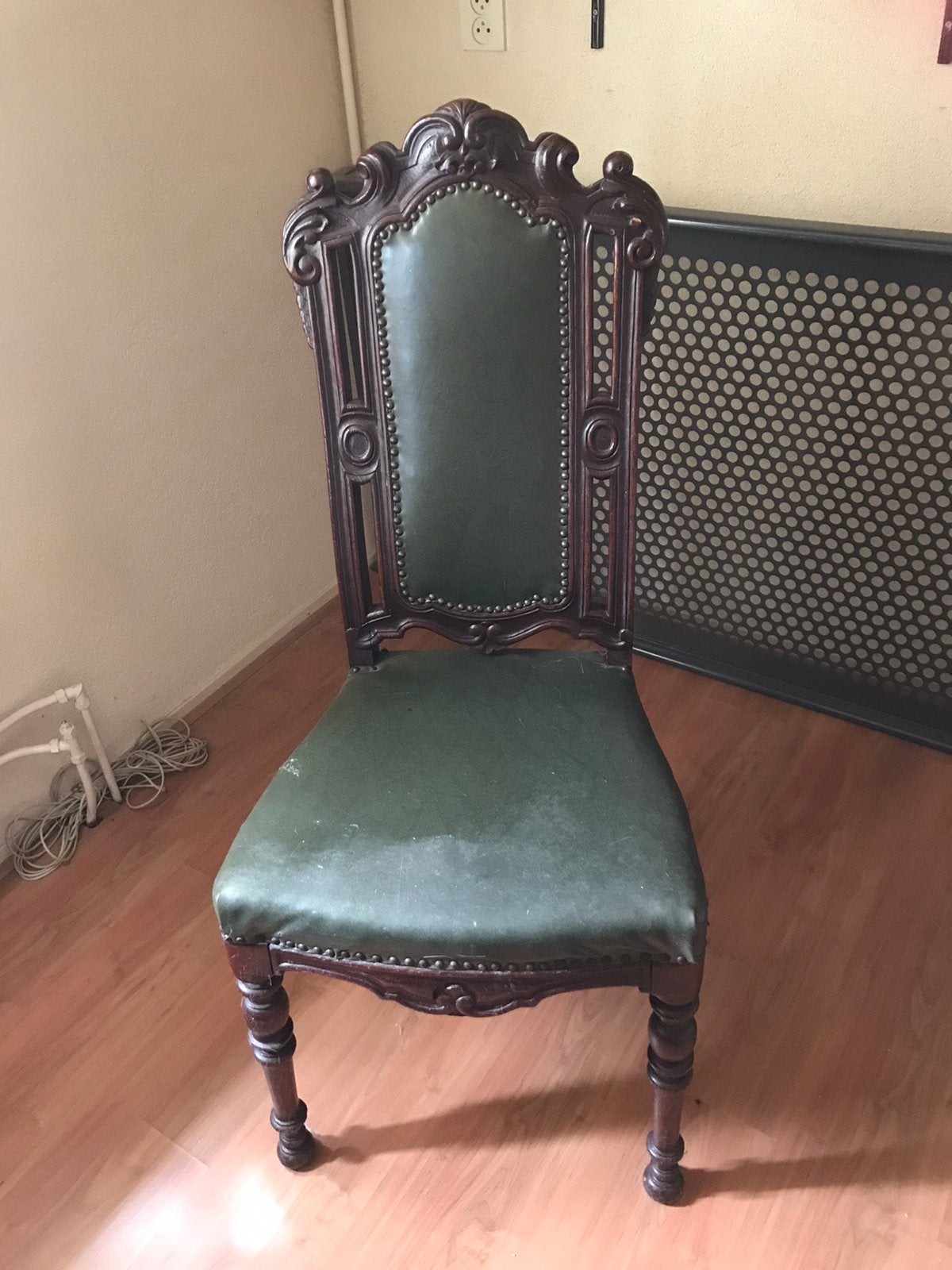Oude eetkamer stoel, Ophalen