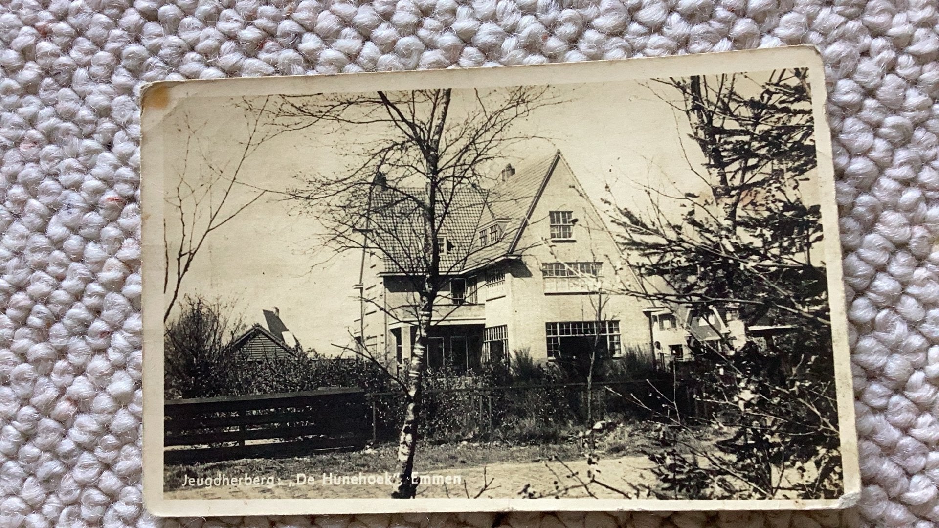 Ansichtkaart Emmen Jeugdherberg De Hunehoek 1945. 923, Ophalen of Verzenden, 1940 tot 1960, Gelopen, Drenthe