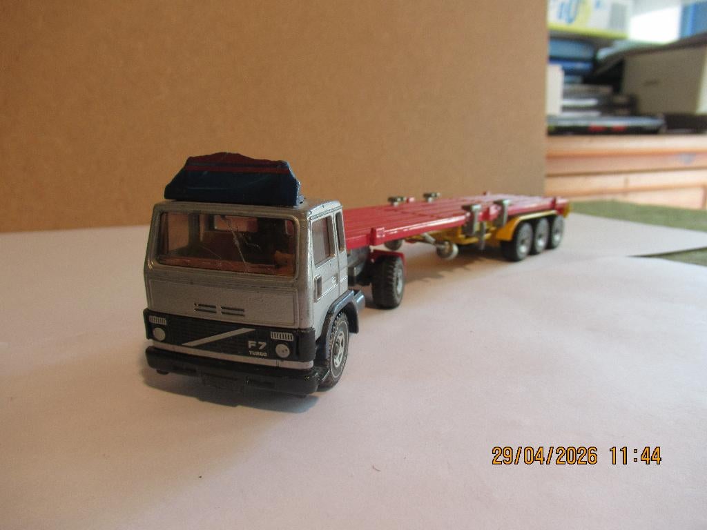 SIKU  Volvo F 7, Ophalen of Verzenden, Gebruikt, Bus of Vrachtwagen