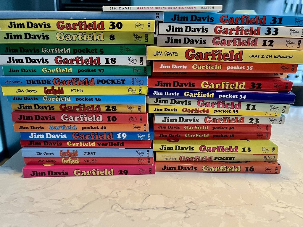 Garfield Pocket Comics (NL), Boeken, Gelezen, Jim Davis, Ophalen of Verzenden, Meerdere stripboeken