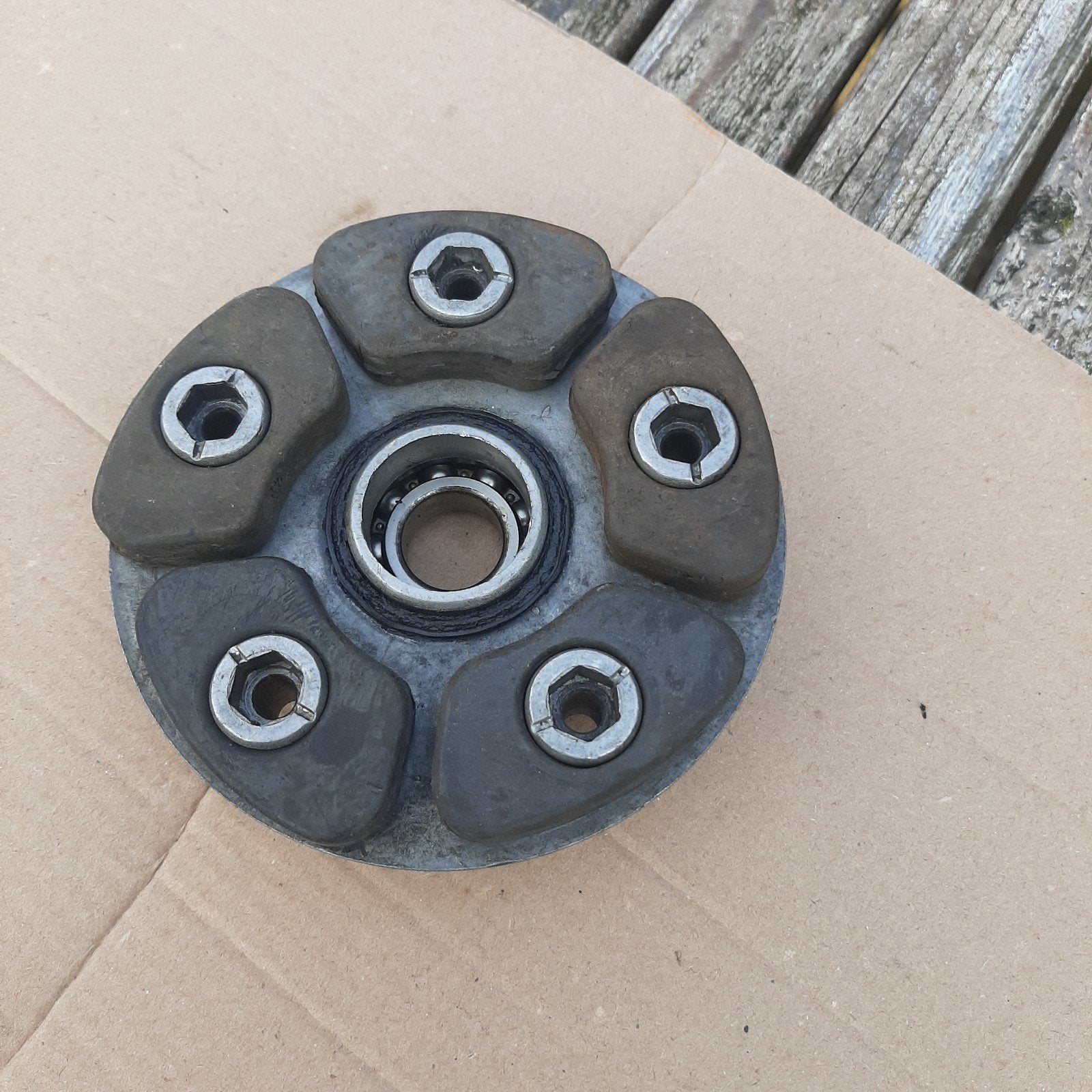 tandwieldrager met rubbers voor eitank., Ophalen of Verzenden