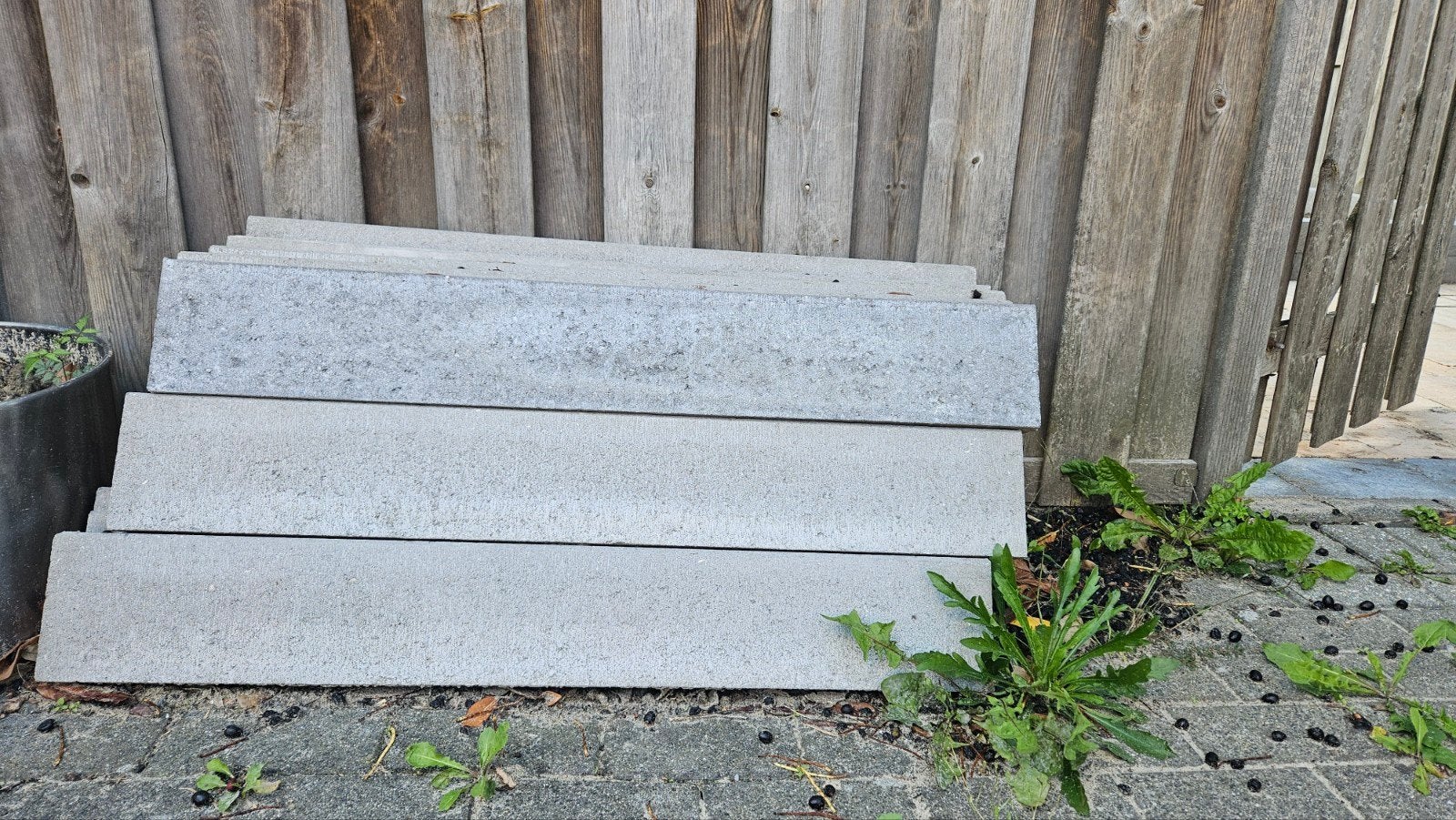 21 opsluitbanden t.e.a.b., Tuin en Terras, Ophalen, Gebruikt, Minder dan 5 m², Beton