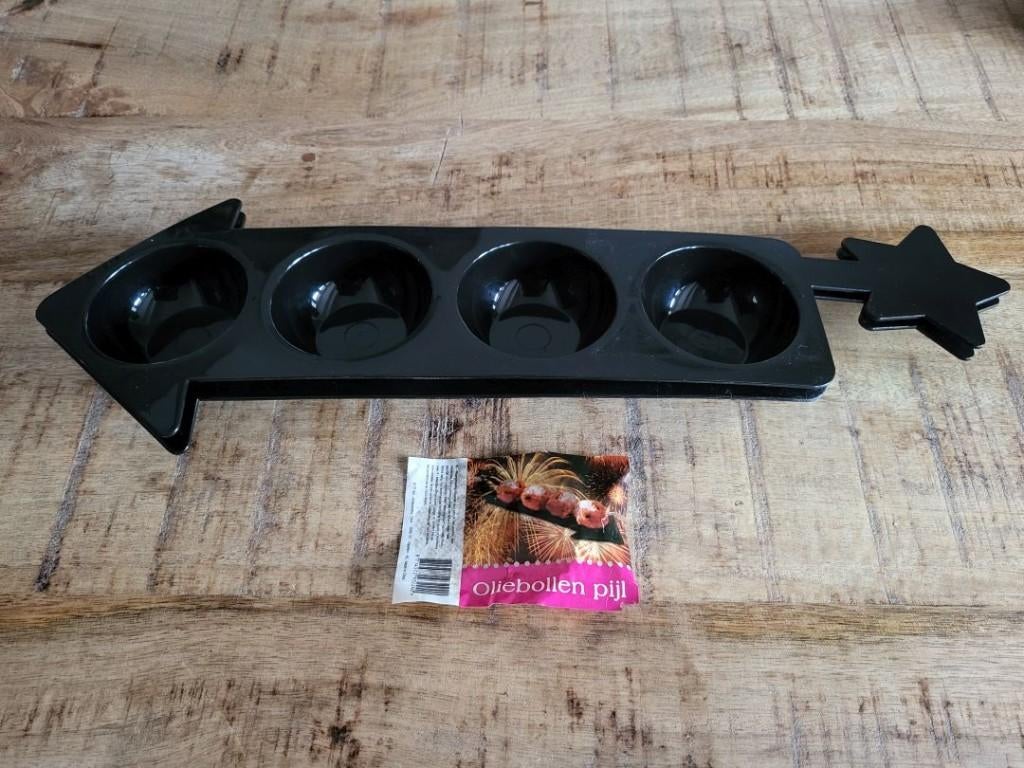2 nieuwe pijl schalen voor oliebollen, Diversen, Kerst, Nieuw, Ophalen of Verzenden
