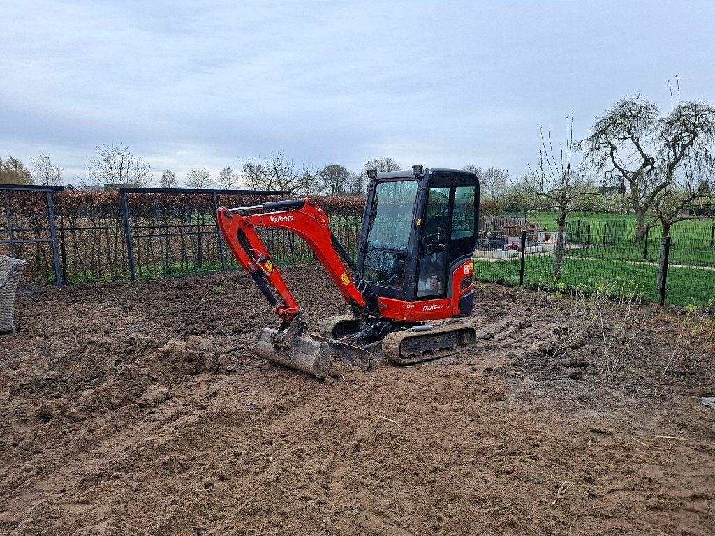 Minigraver te huur! Kubota graafmachine regio Leerdam, Bestrating